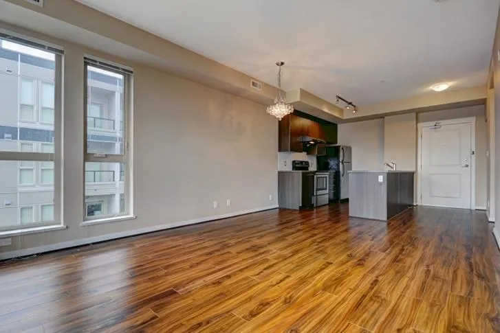 655 4099 Stolberg Street