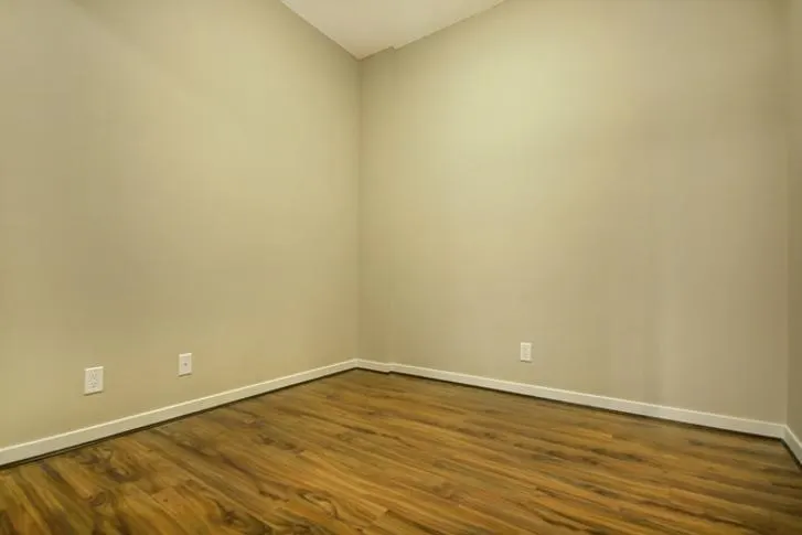 655 4099 Stolberg Street