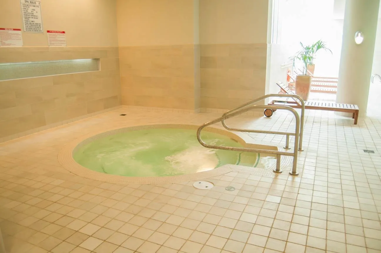 2302 638 Beach Crescent