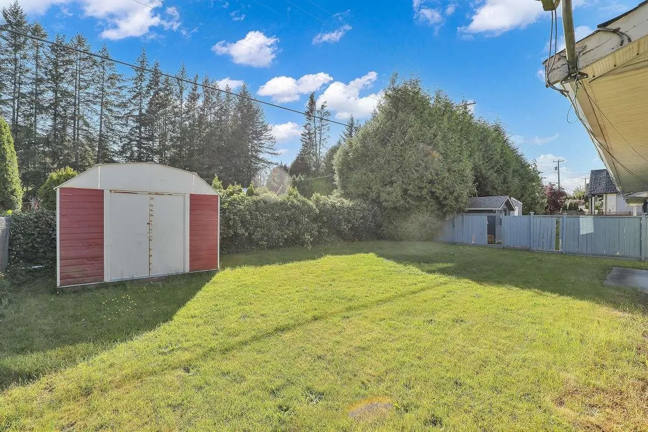 1876 King George Boulevard