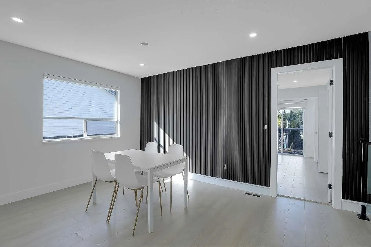 1876 King George Boulevard