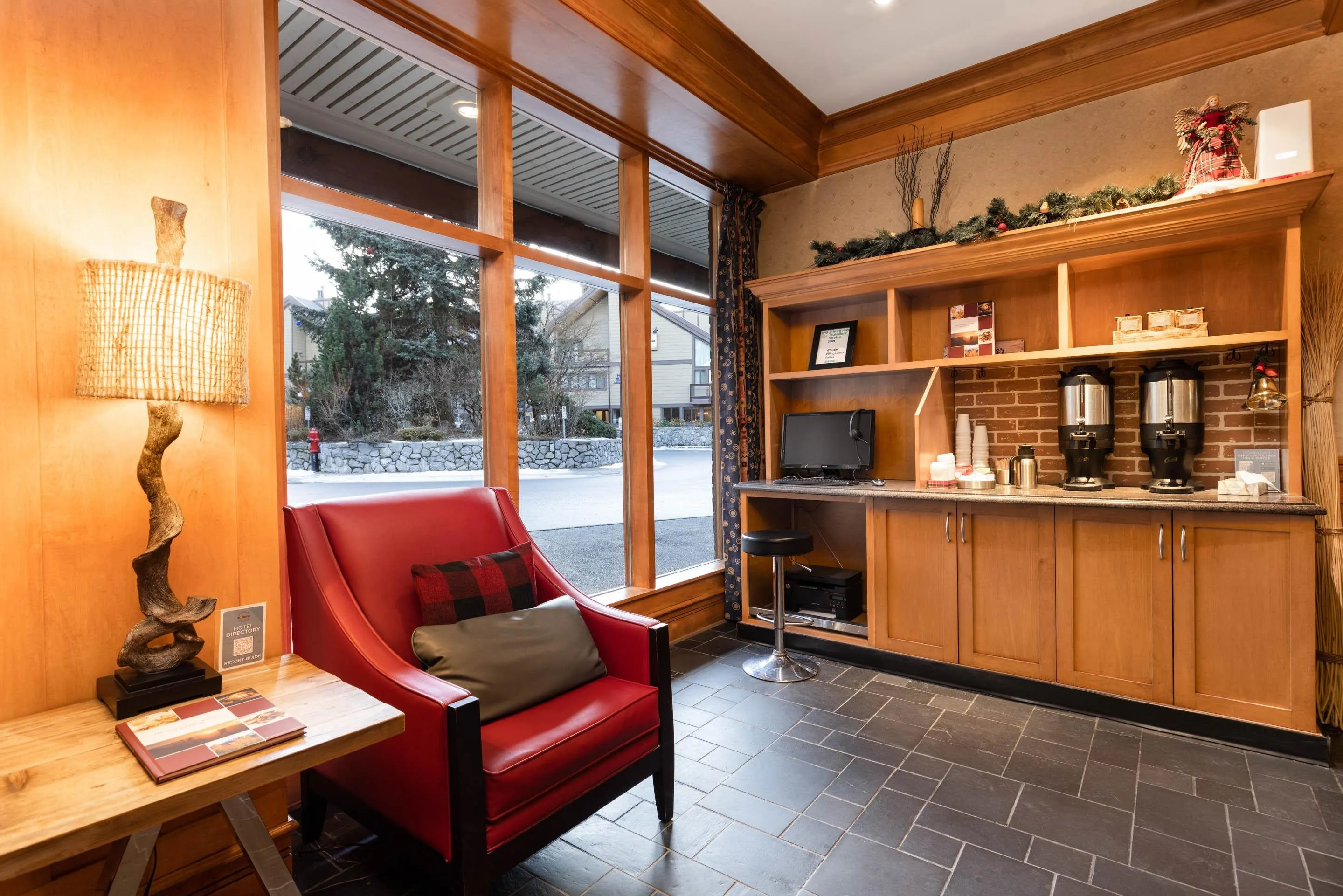 202 4420 Sundial Place