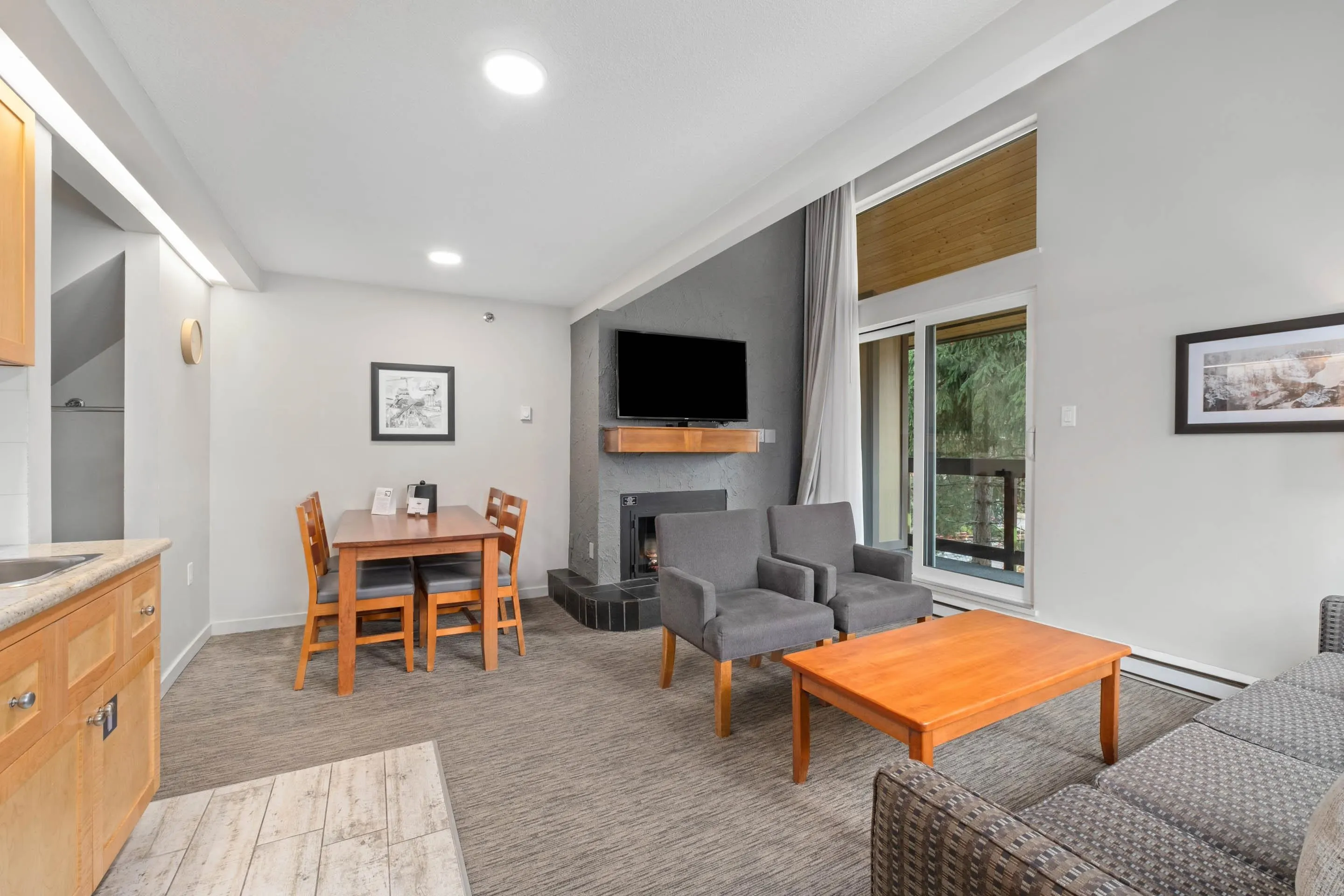 202 4420 Sundial Place