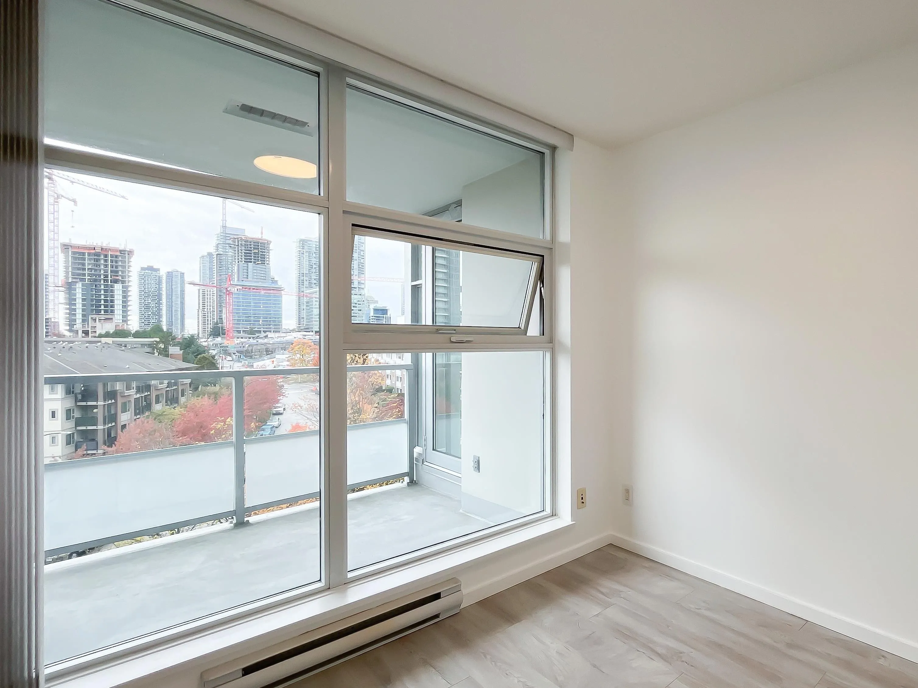 708 2289 Yukon Crescent