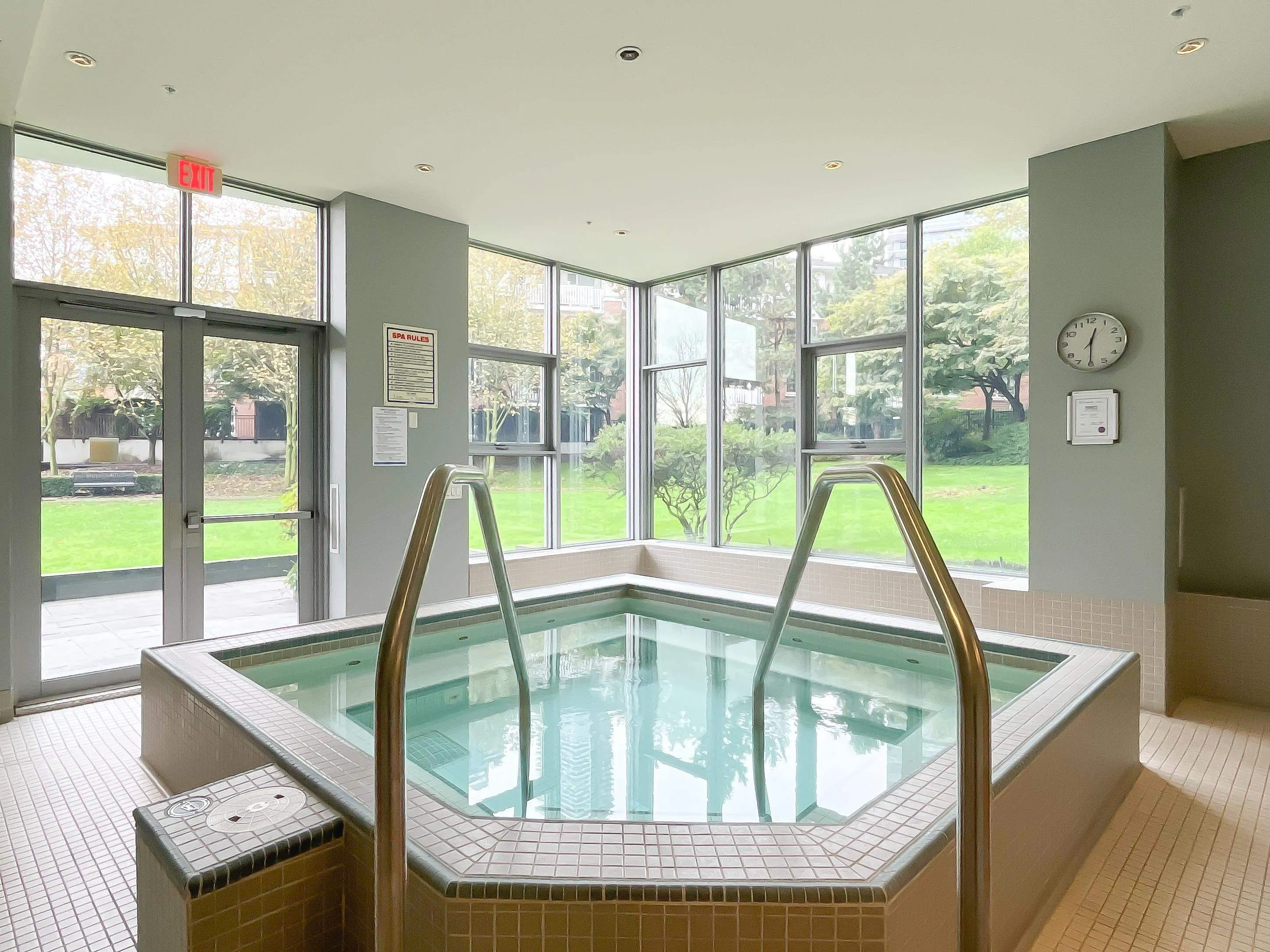 708 2289 Yukon Crescent