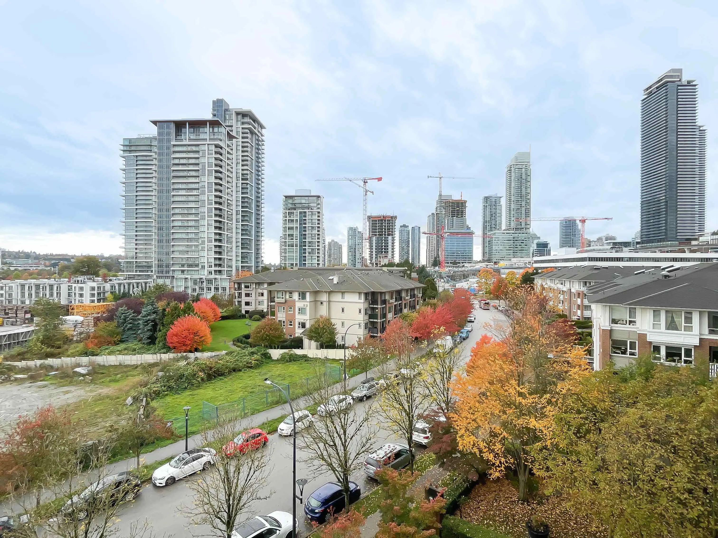 708 2289 Yukon Crescent