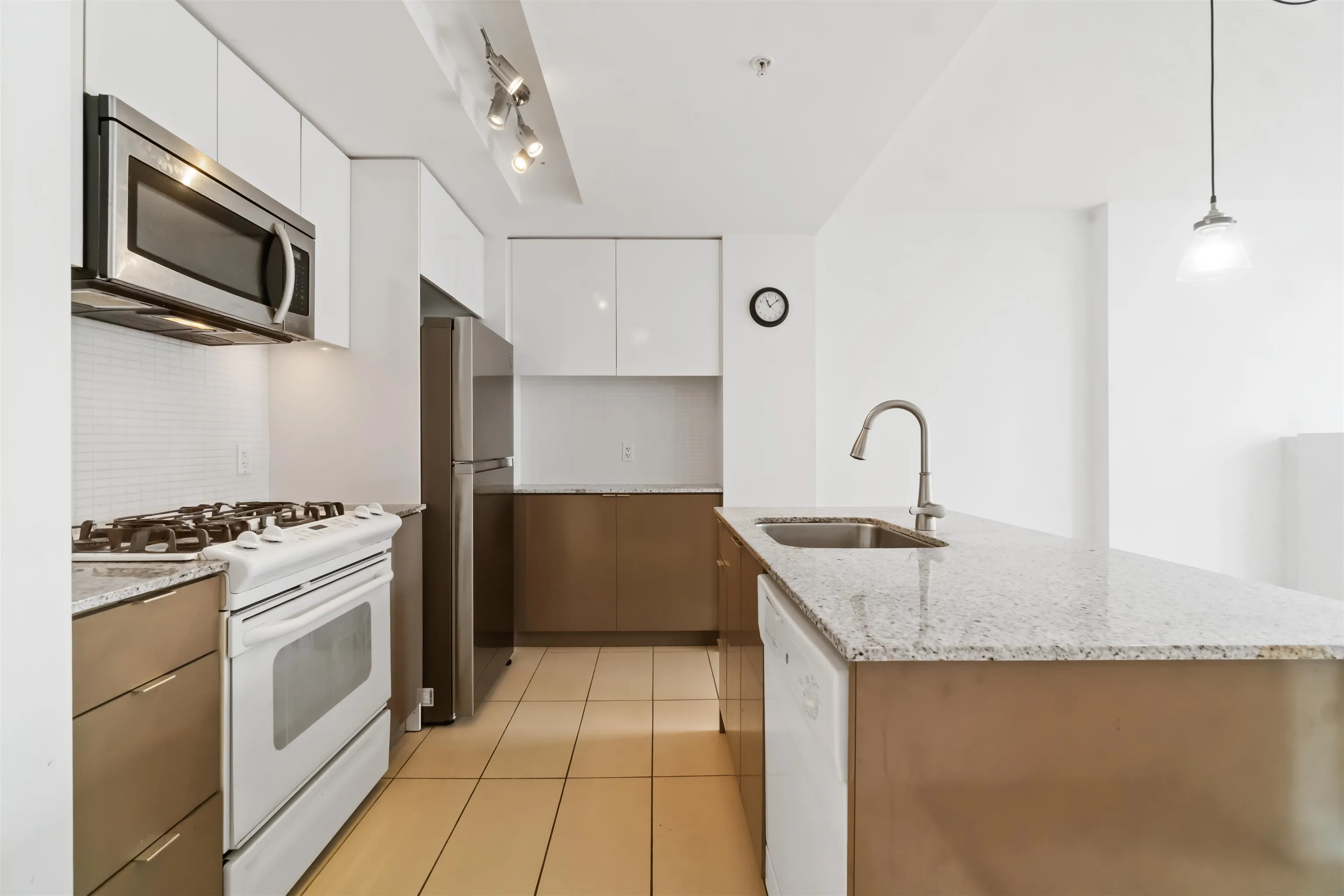 3107 4808 Hazel Street