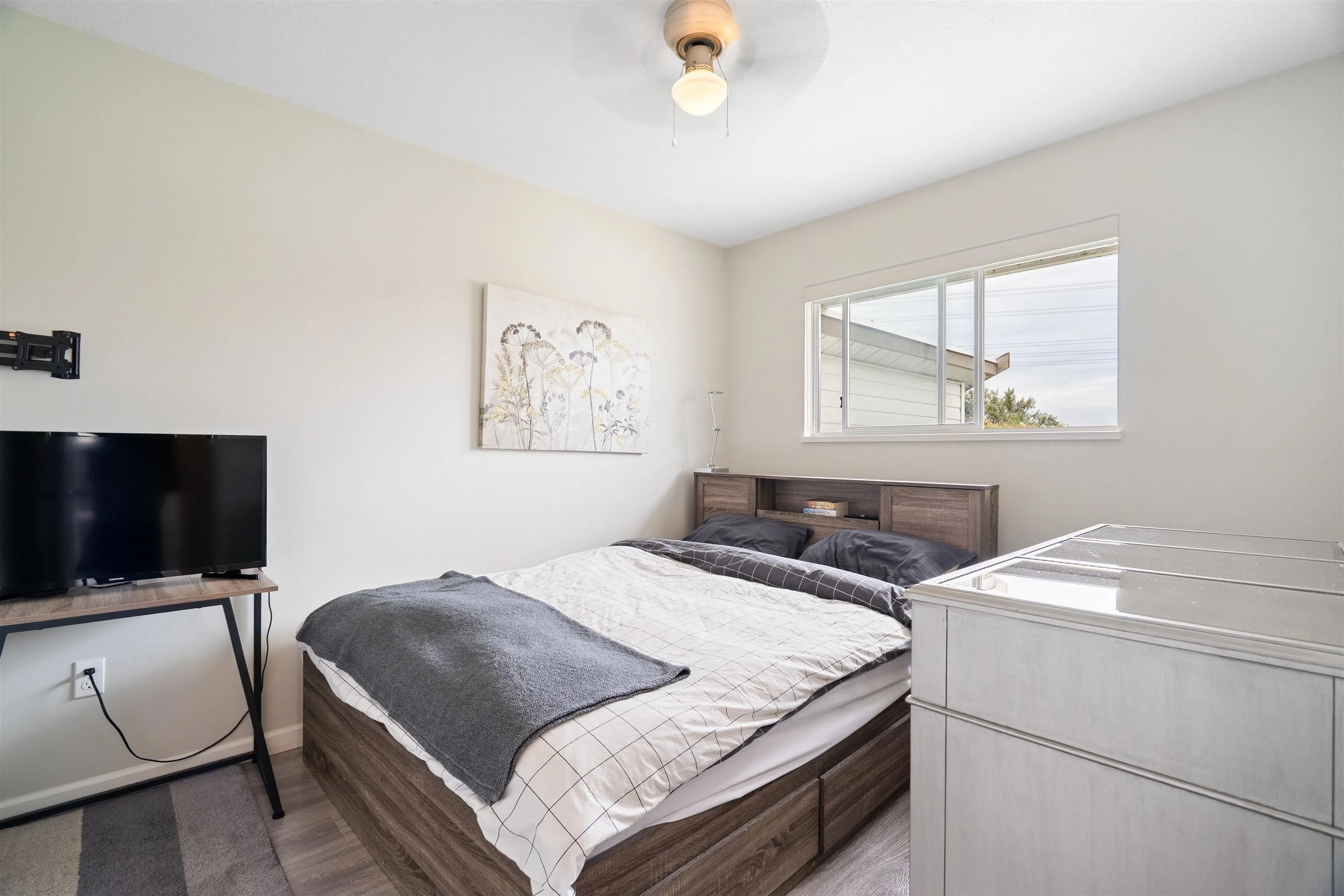 32345 Clinton Avenue