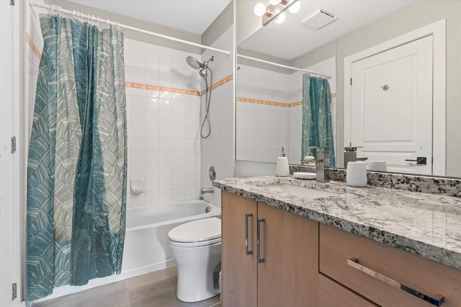 414 33478 Roberts Avenue