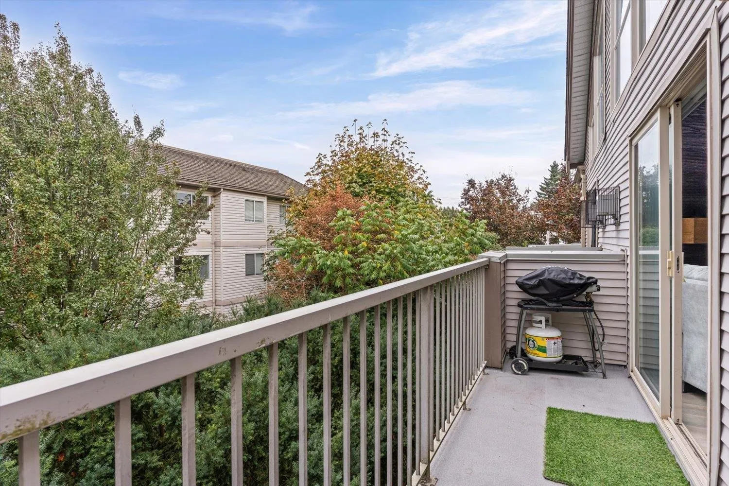 414 33478 Roberts Avenue