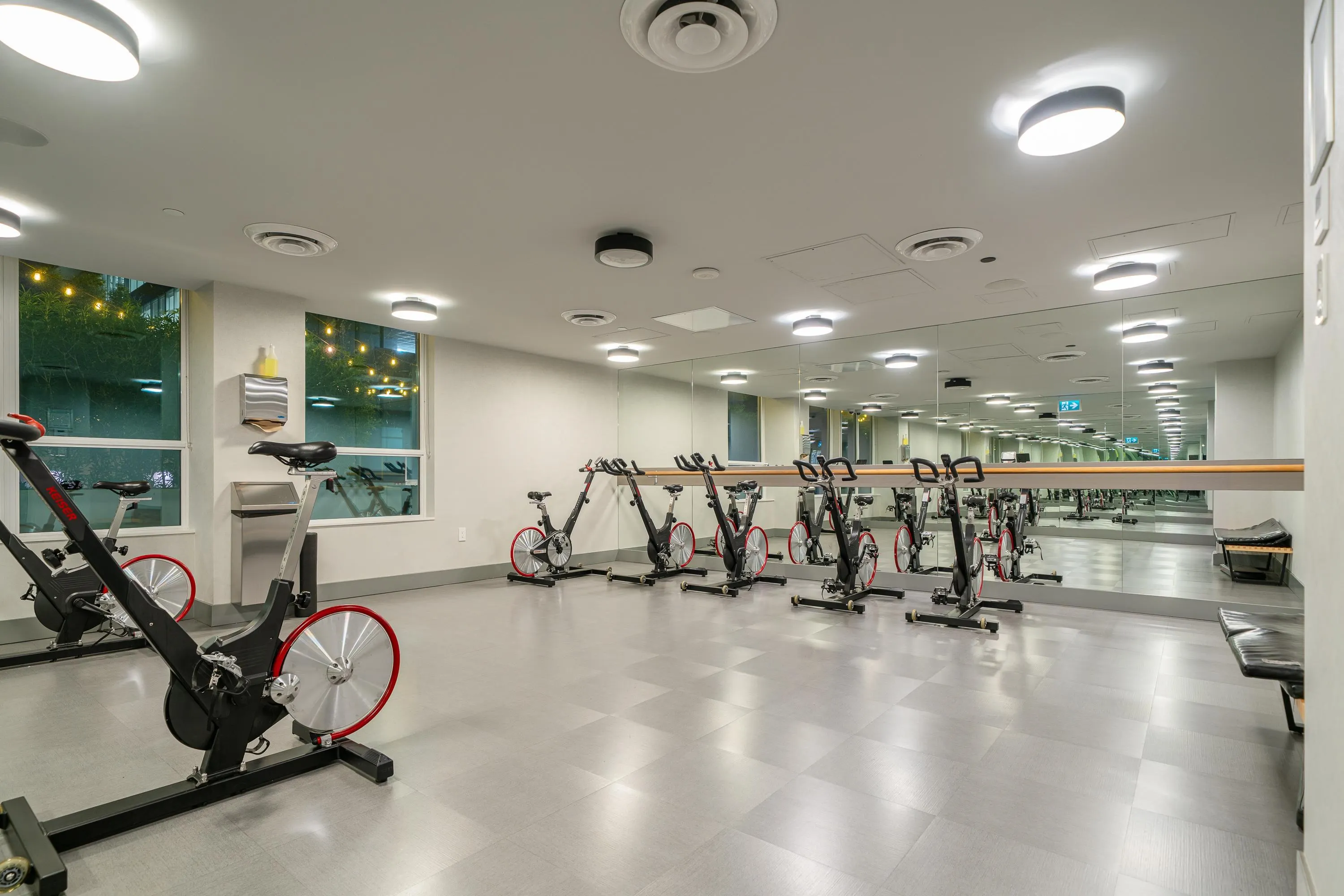 2302 125 E 14th Street