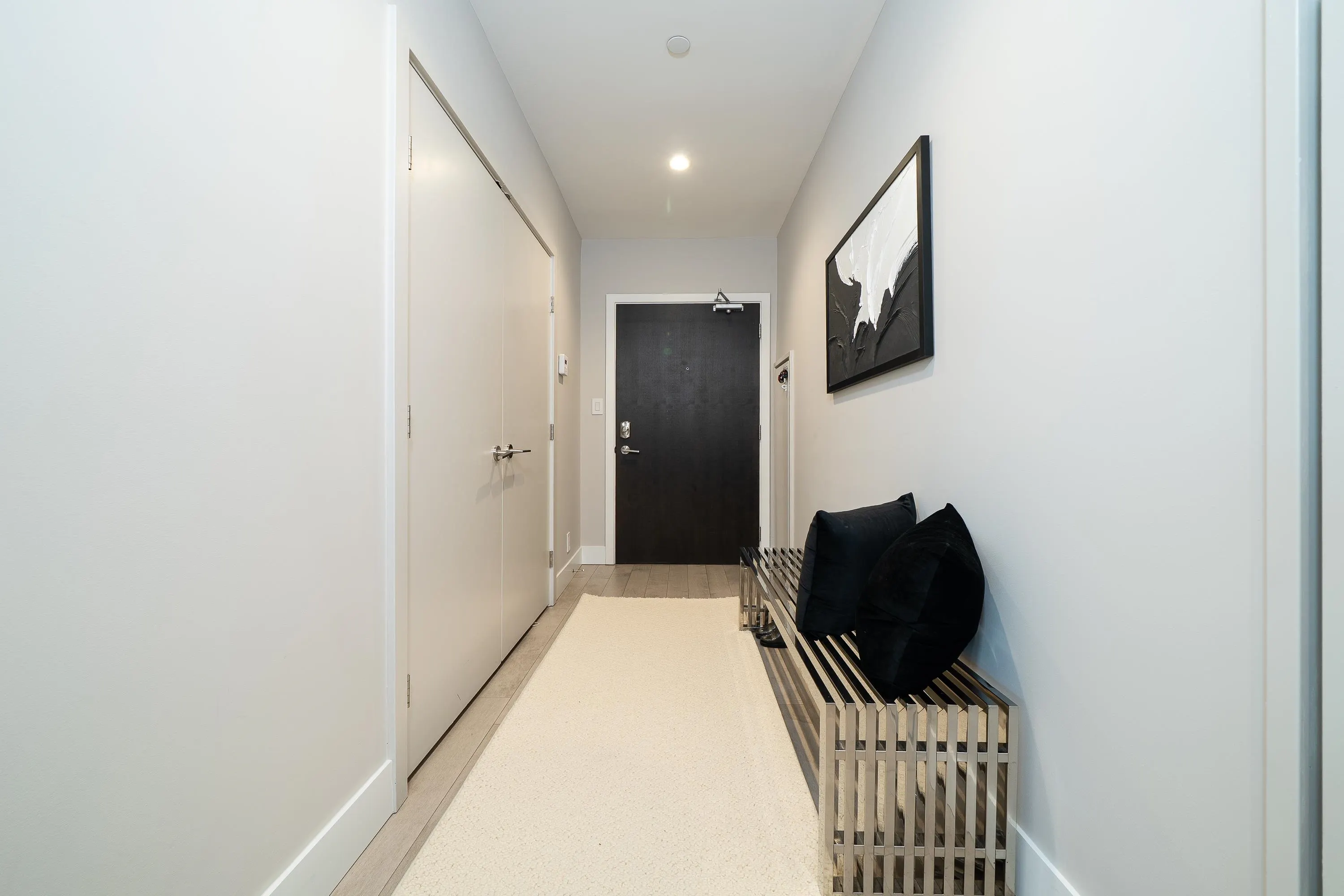 2302 125 E 14th Street