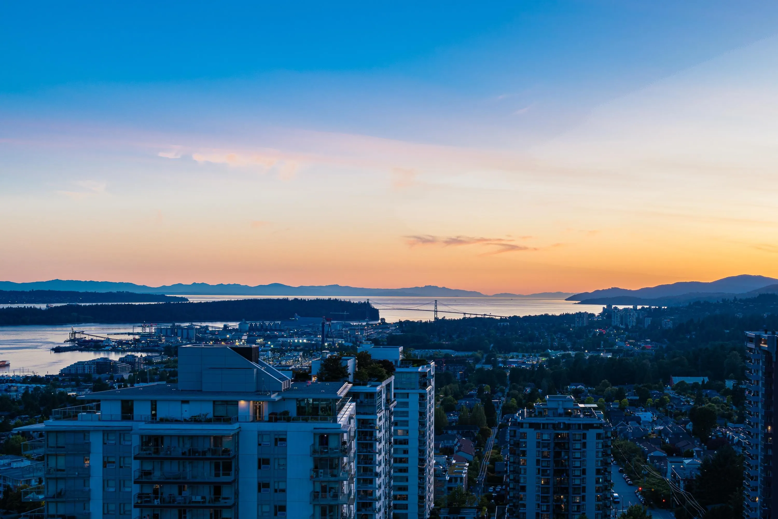 2302 125 E 14th Street