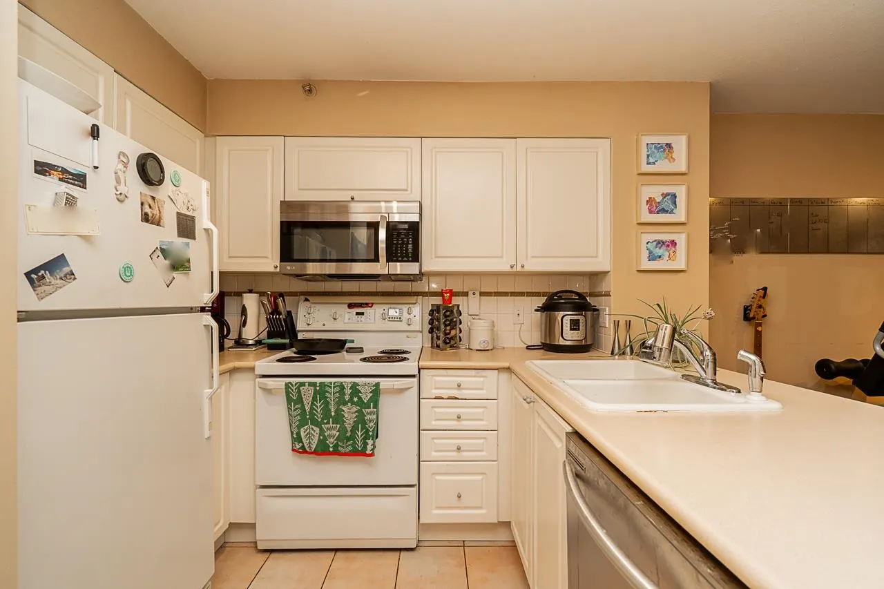 807 488 Helmcken Street