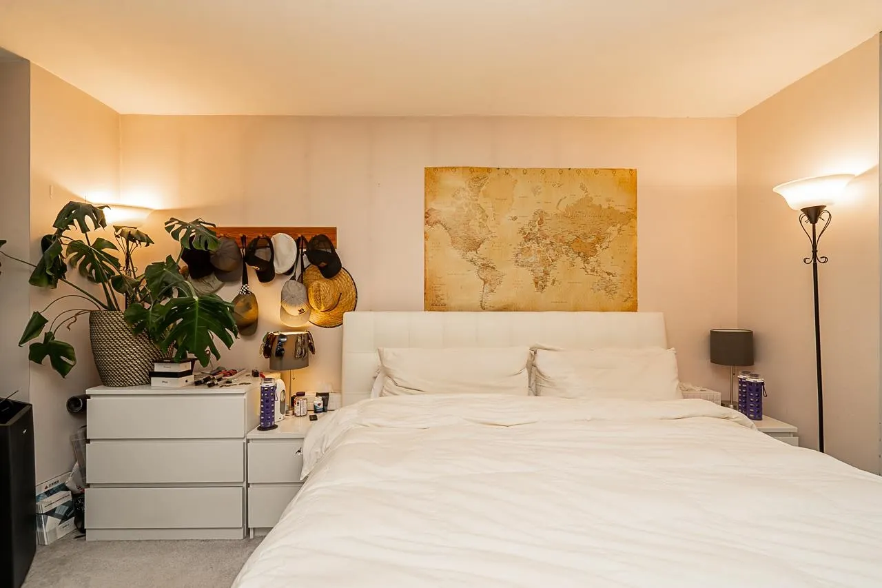 807 488 Helmcken Street