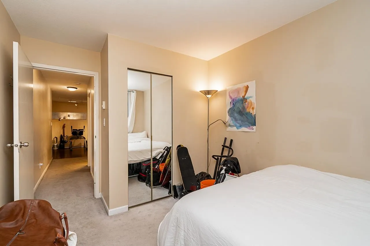 807 488 Helmcken Street