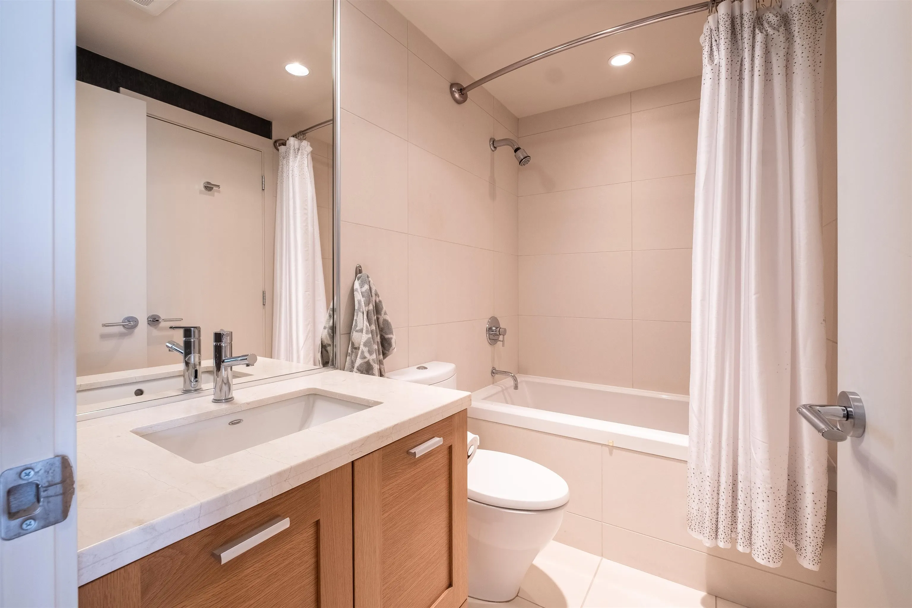 1301 1473 S Johnston Road