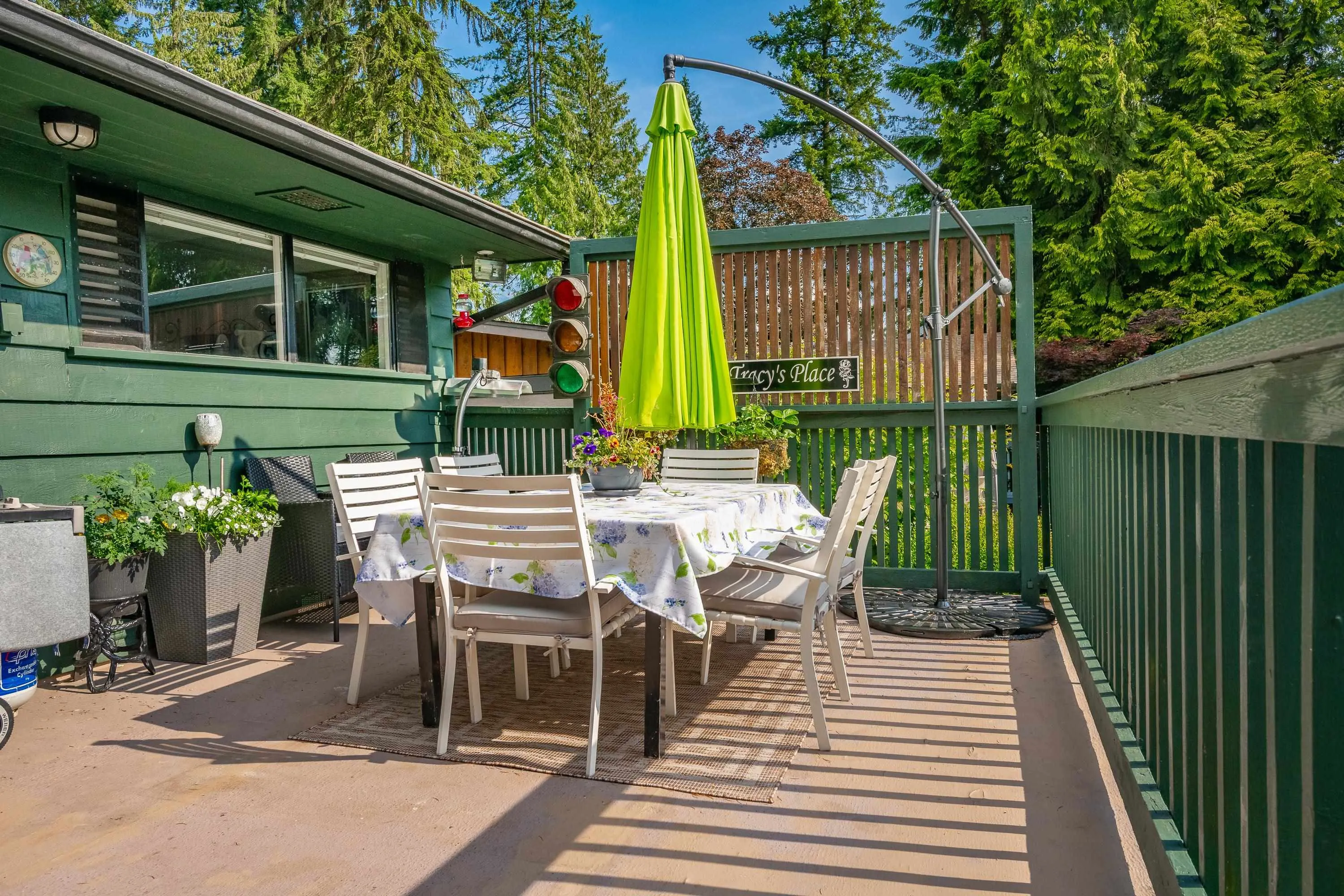 3163 Tennyson Crescent