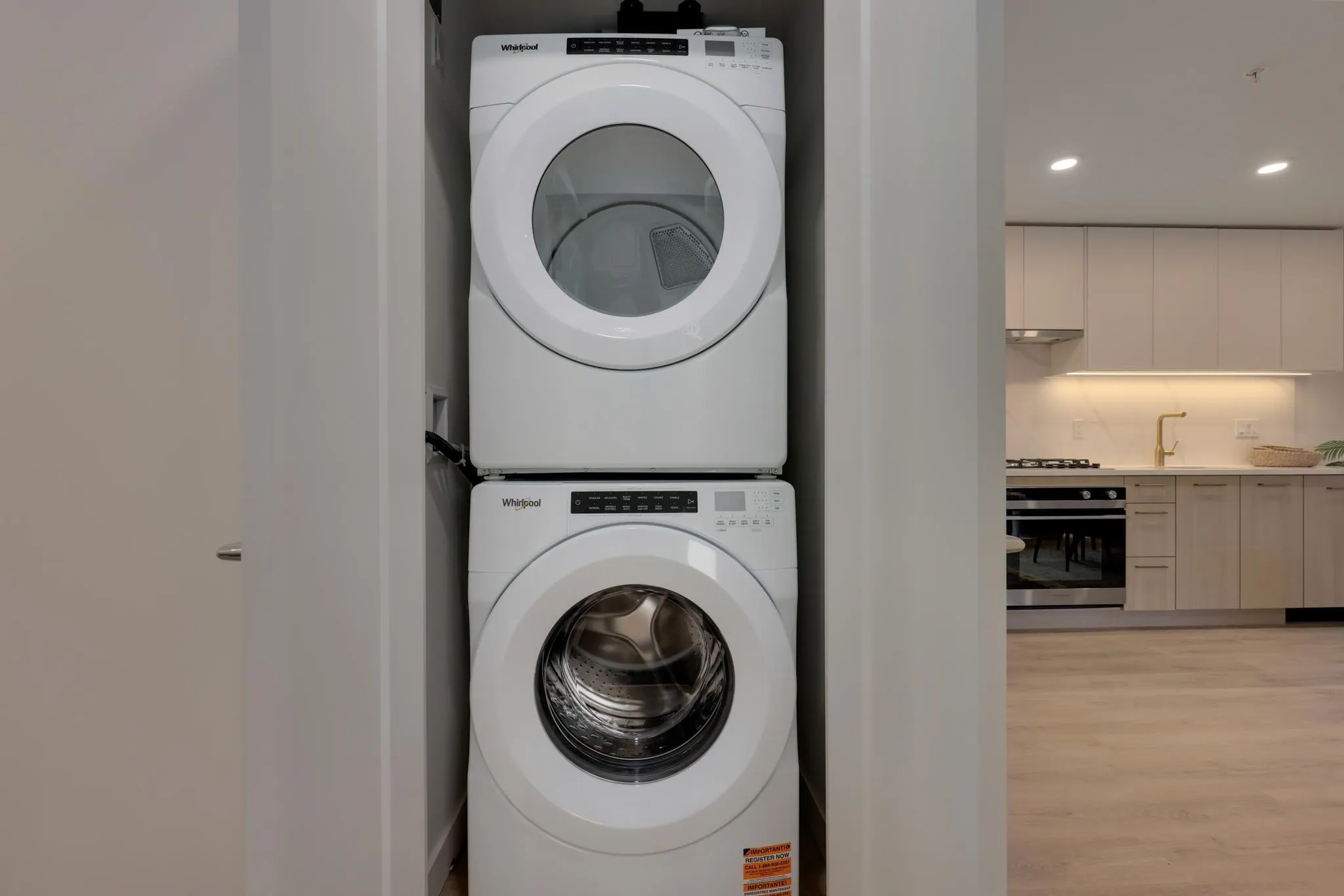 305 600 Rochester Avenue