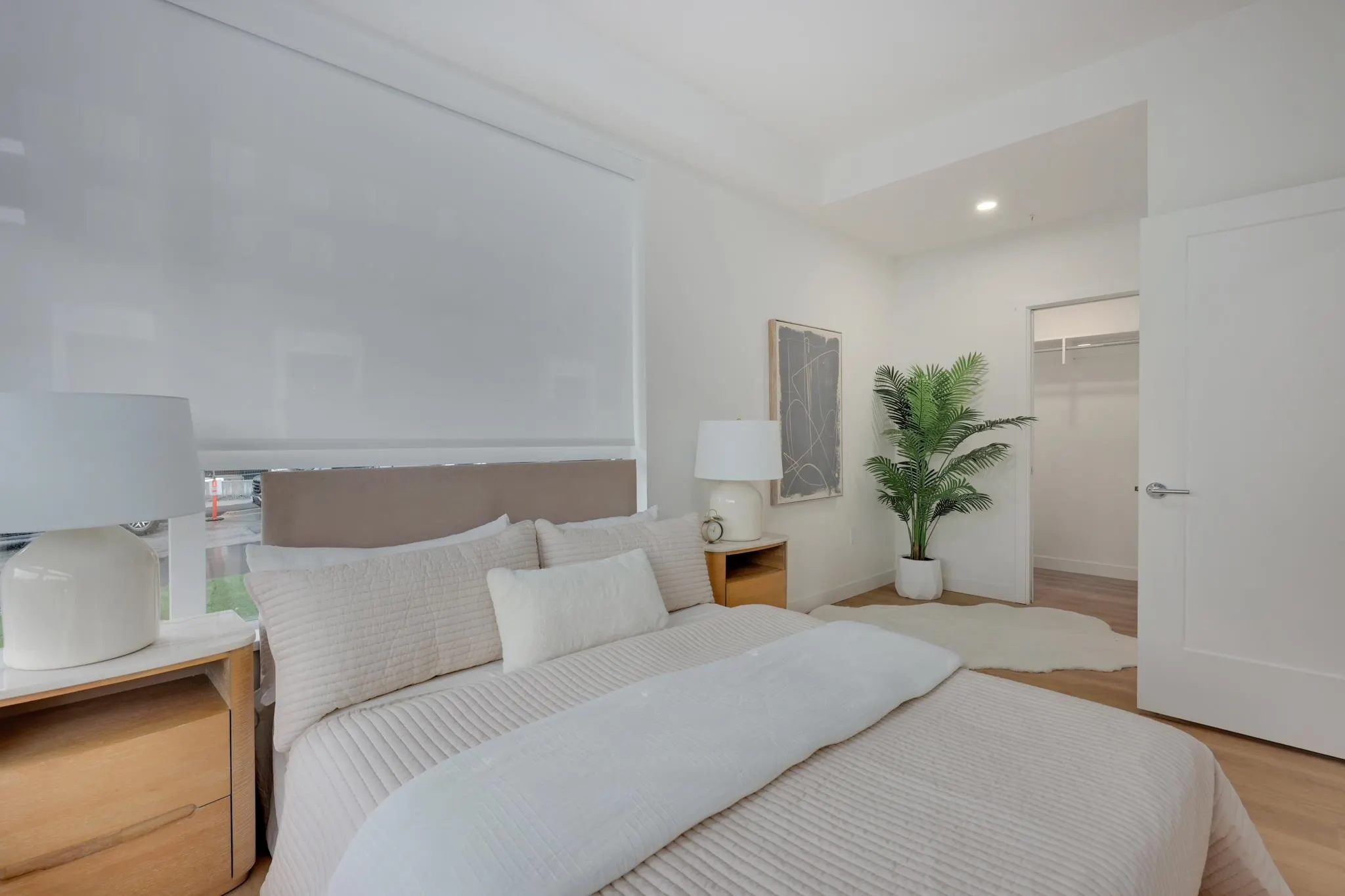 305 600 Rochester Avenue