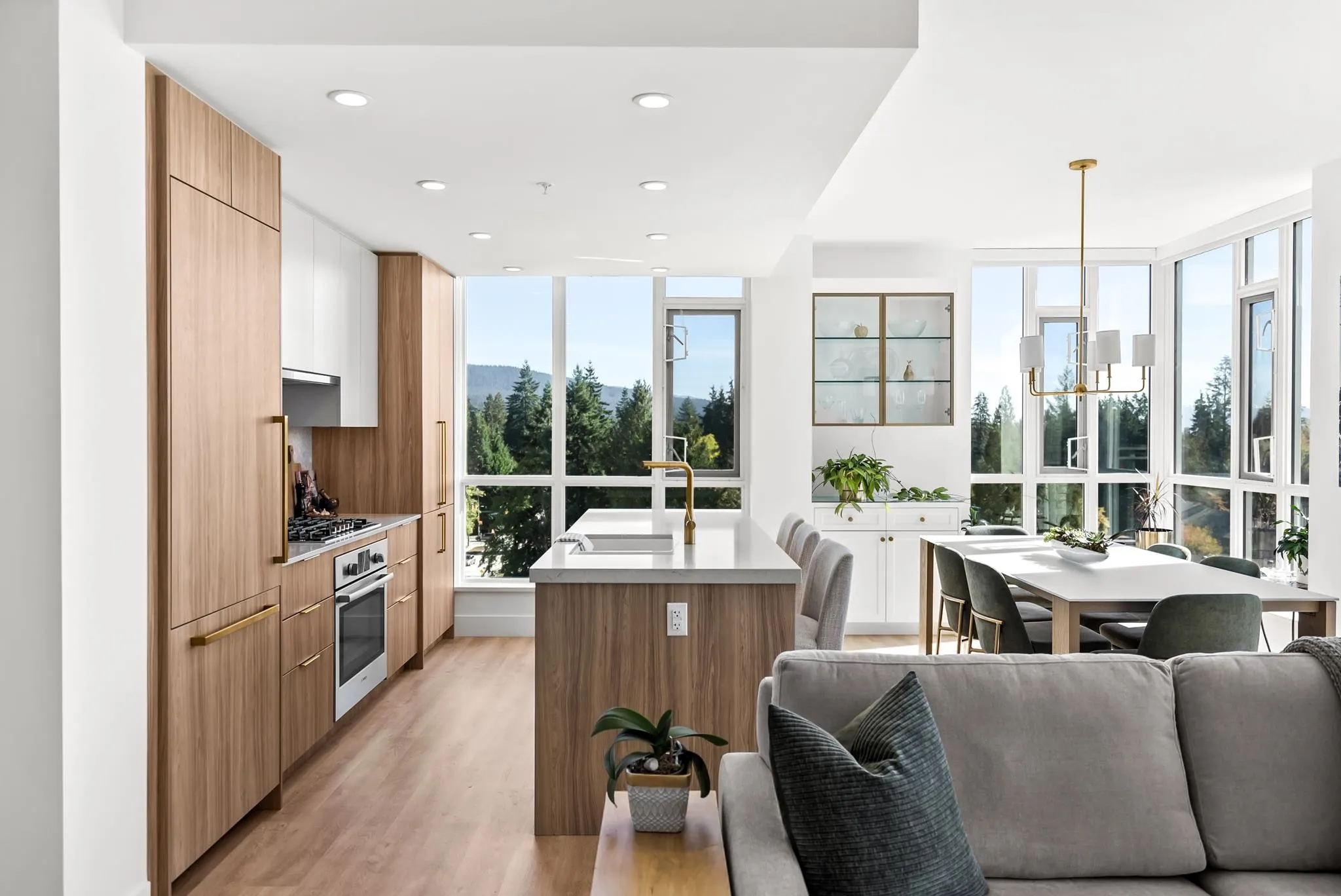 605 2325 Emery Court