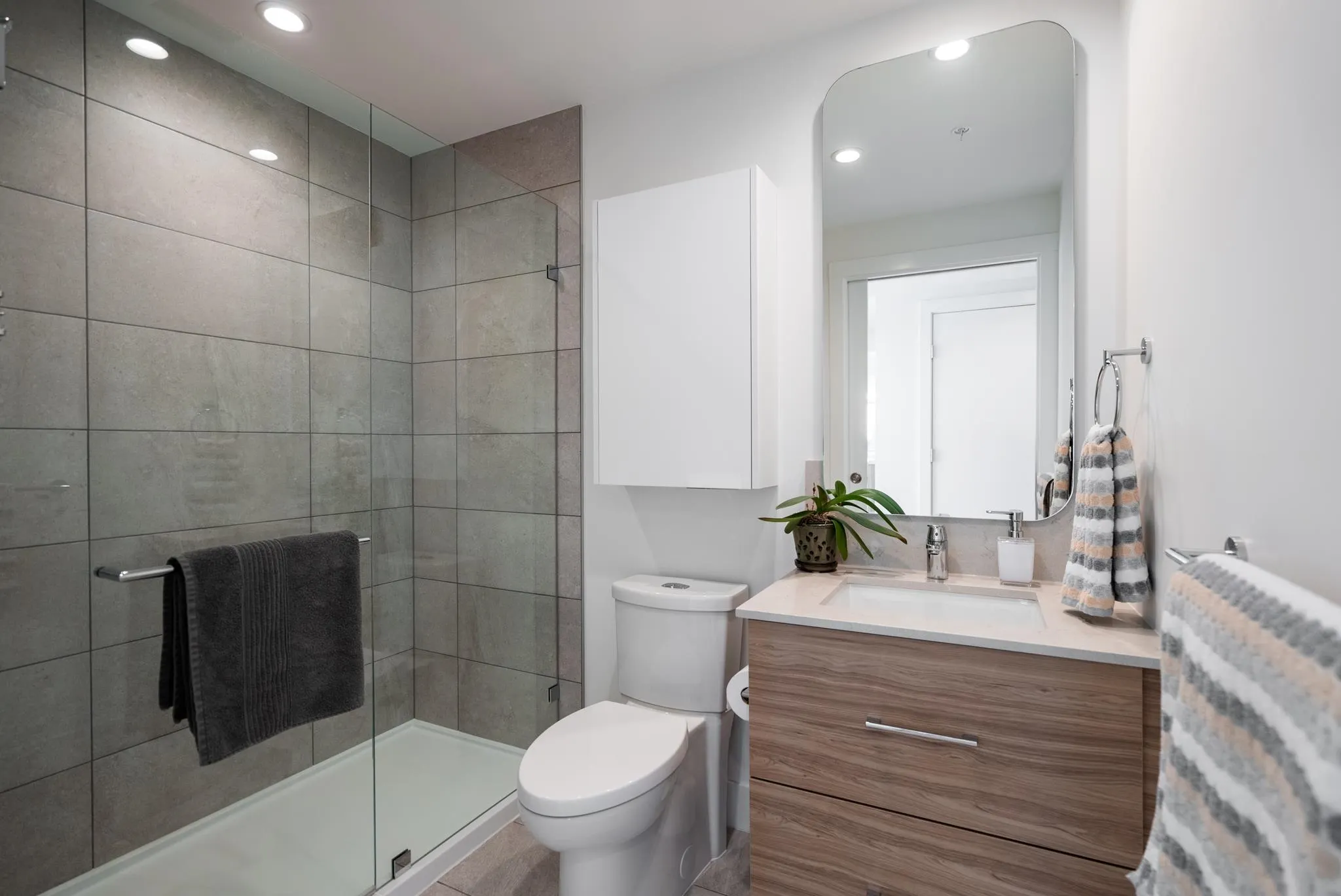 605 2325 Emery Court