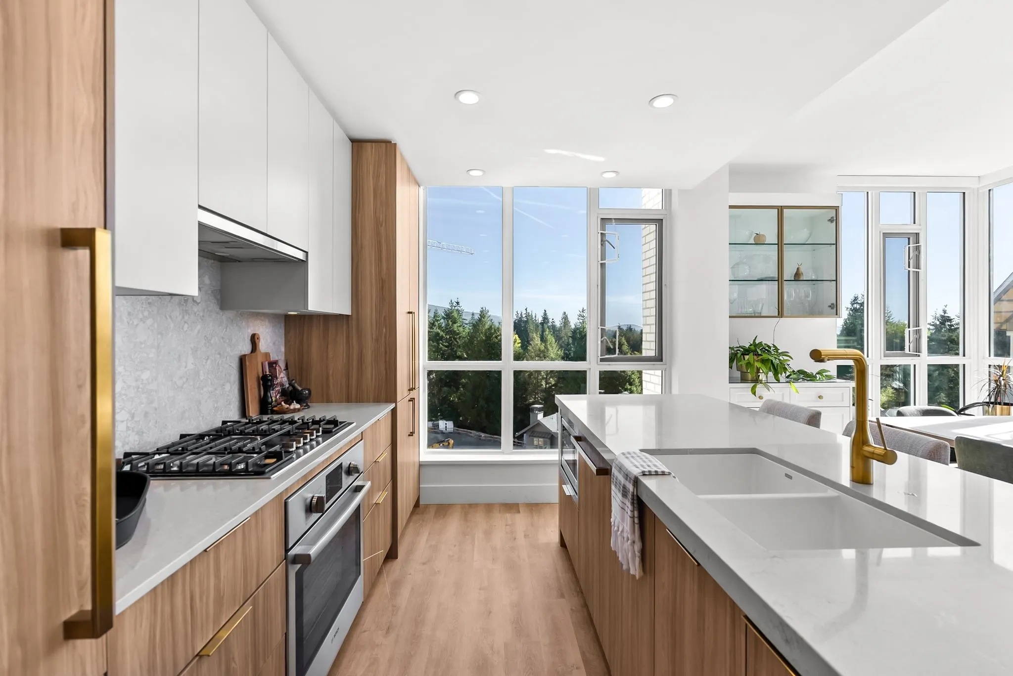 605 2325 Emery Court