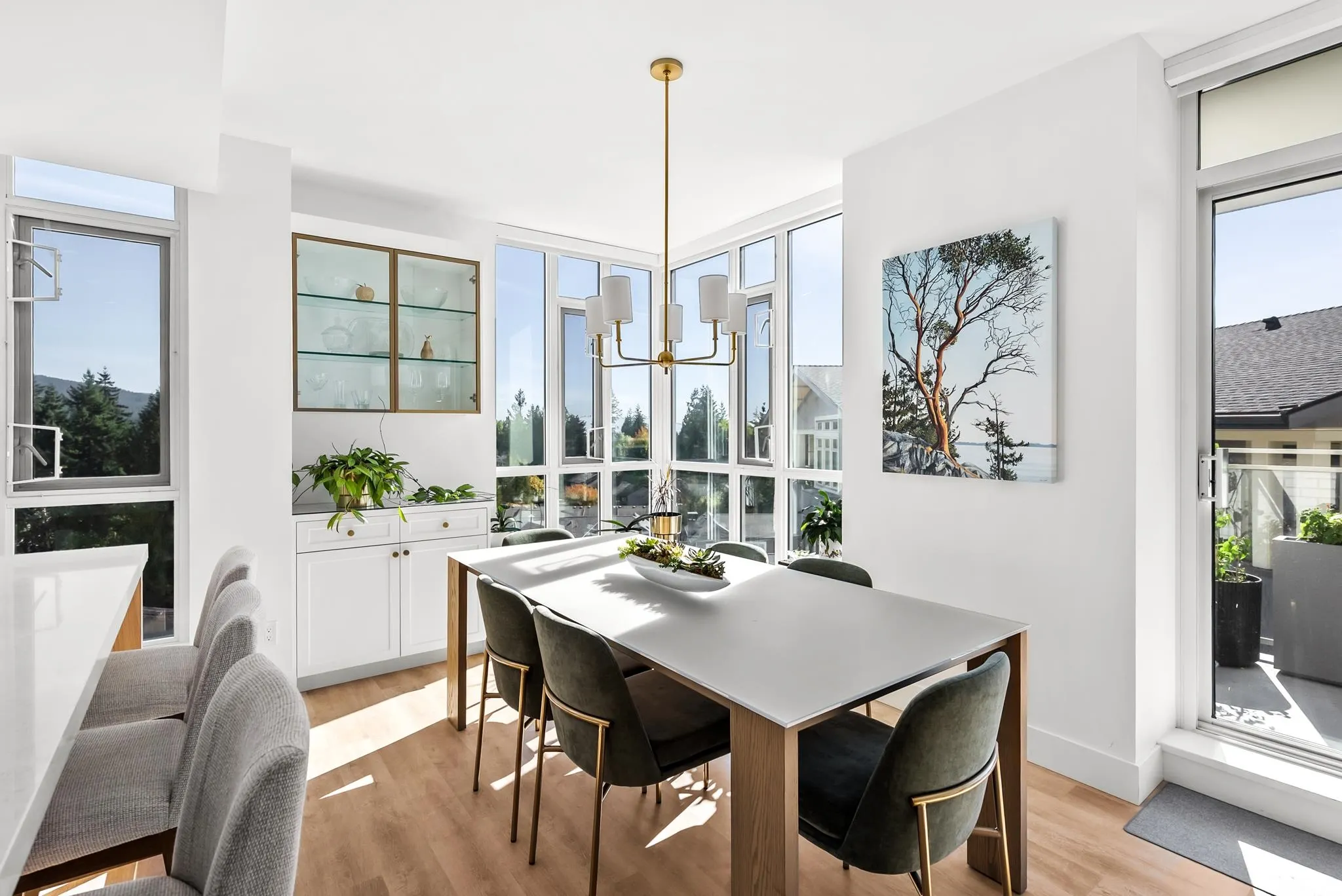 605 2325 Emery Court