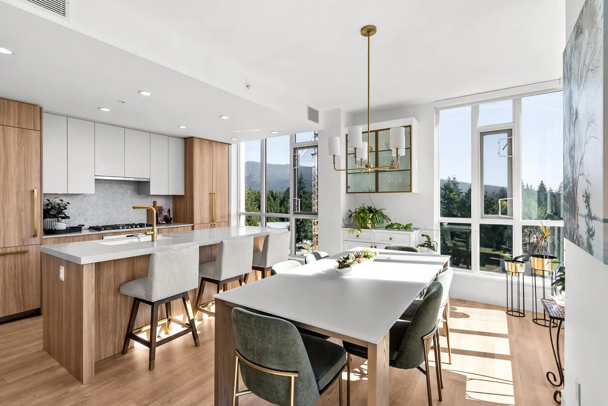 605 2325 Emery Court