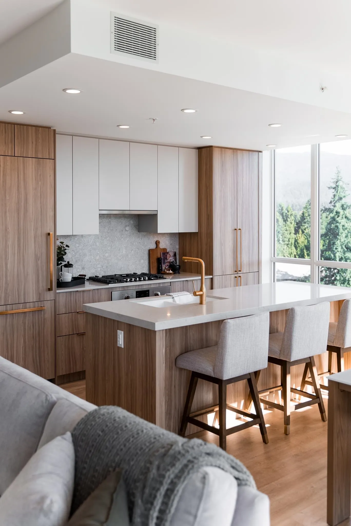 605 2325 Emery Court