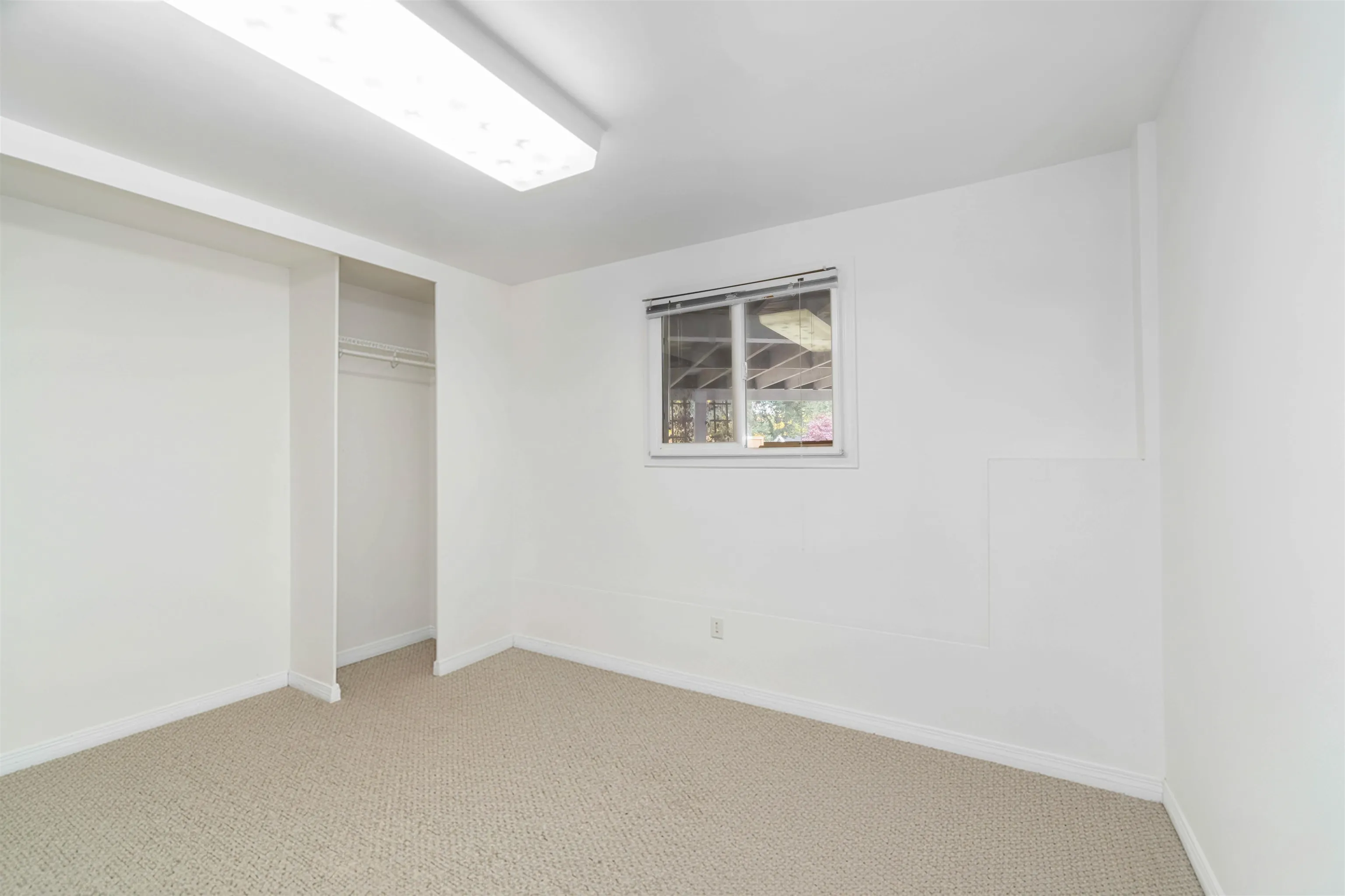 4037 Nithsdale Street