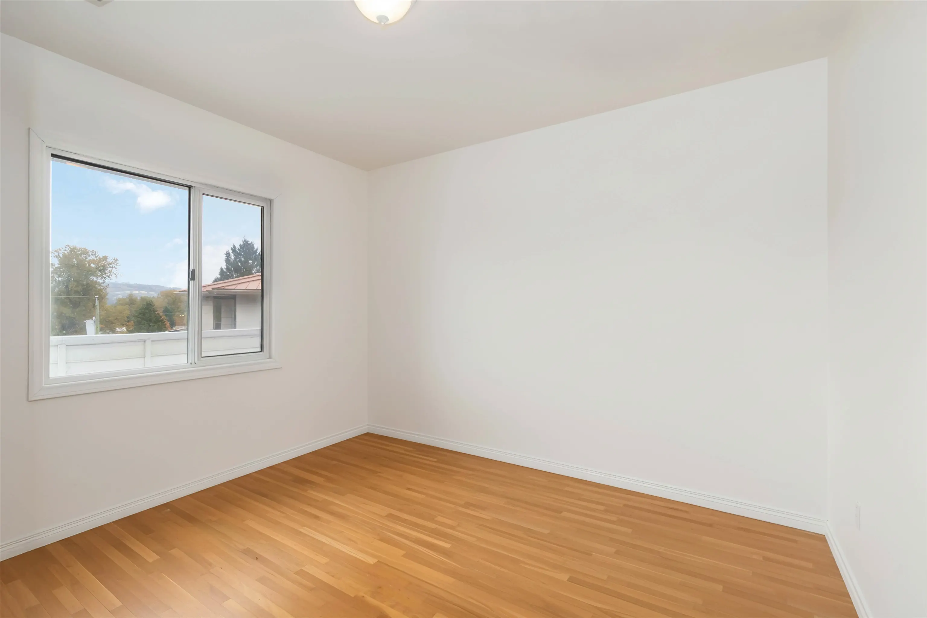 4037 Nithsdale Street