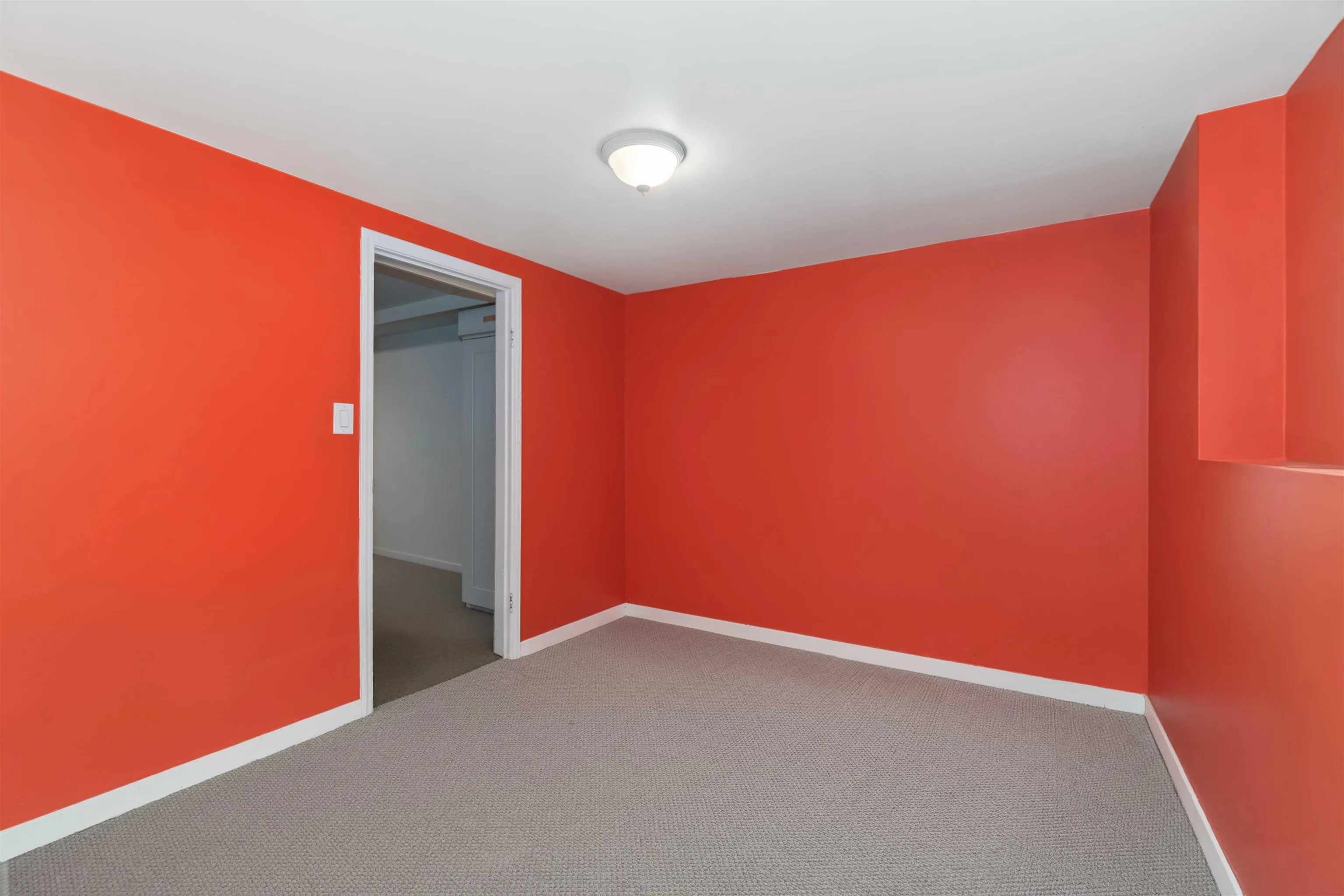 4037 Nithsdale Street