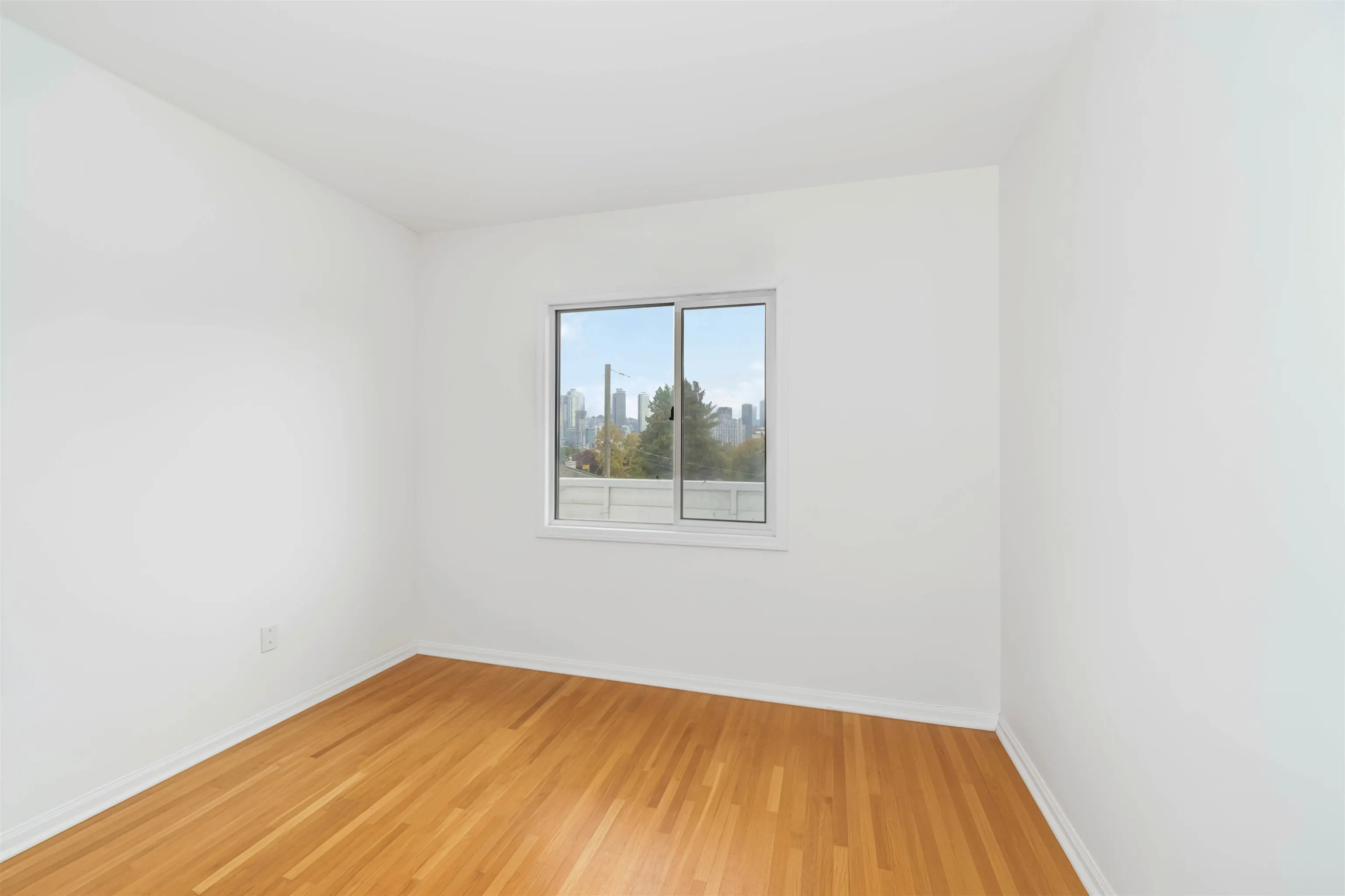 4037 Nithsdale Street