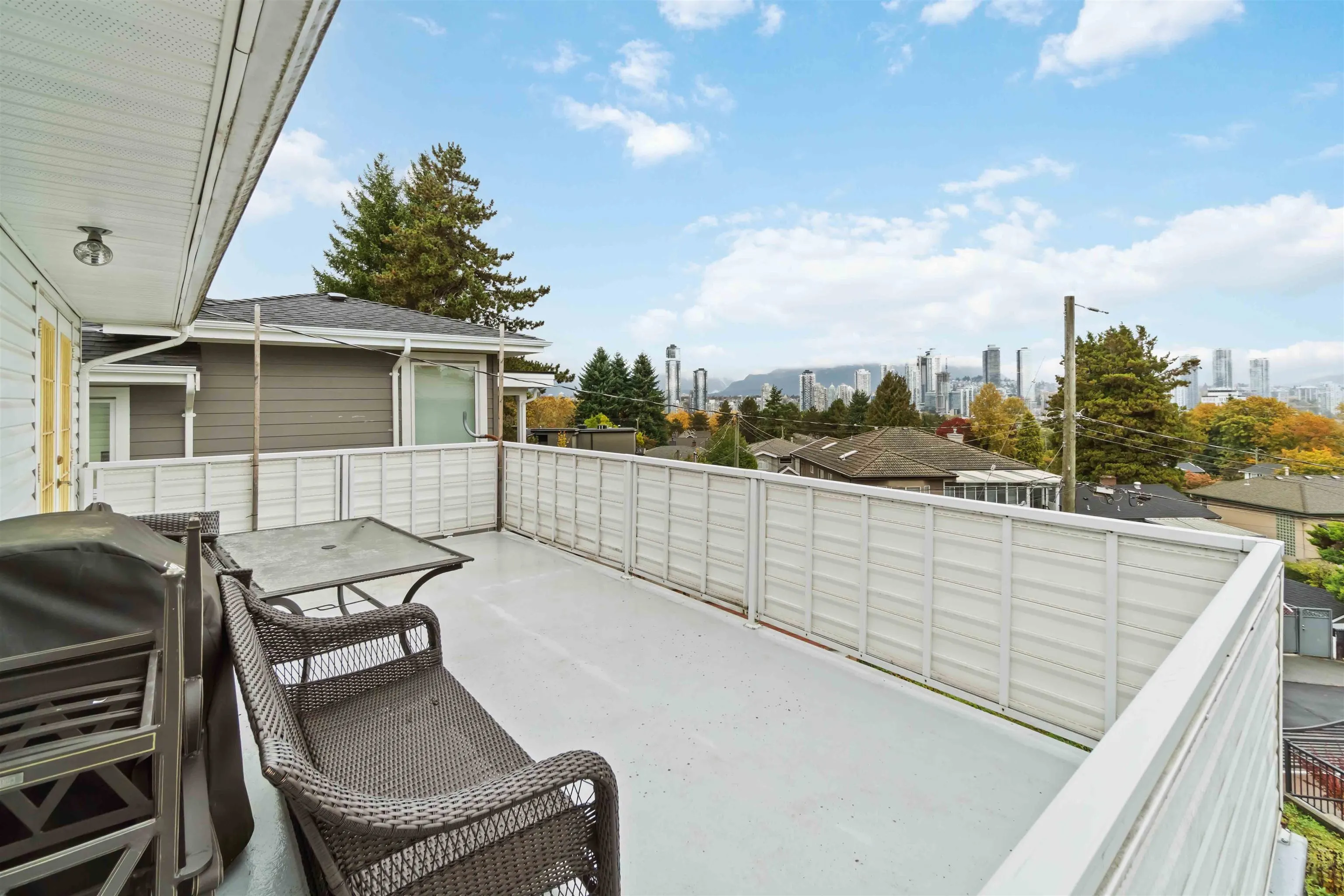 4037 Nithsdale Street