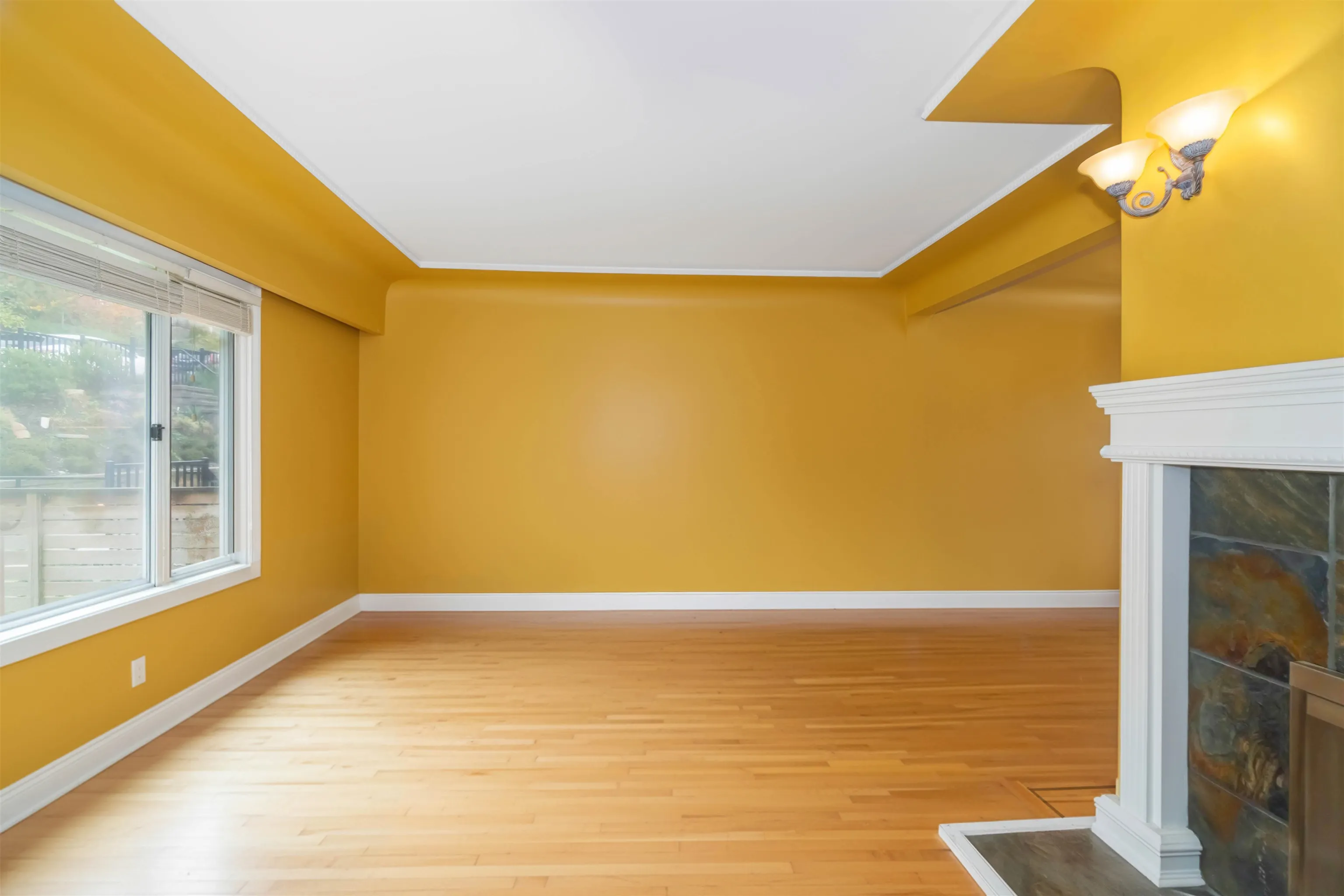 4037 Nithsdale Street