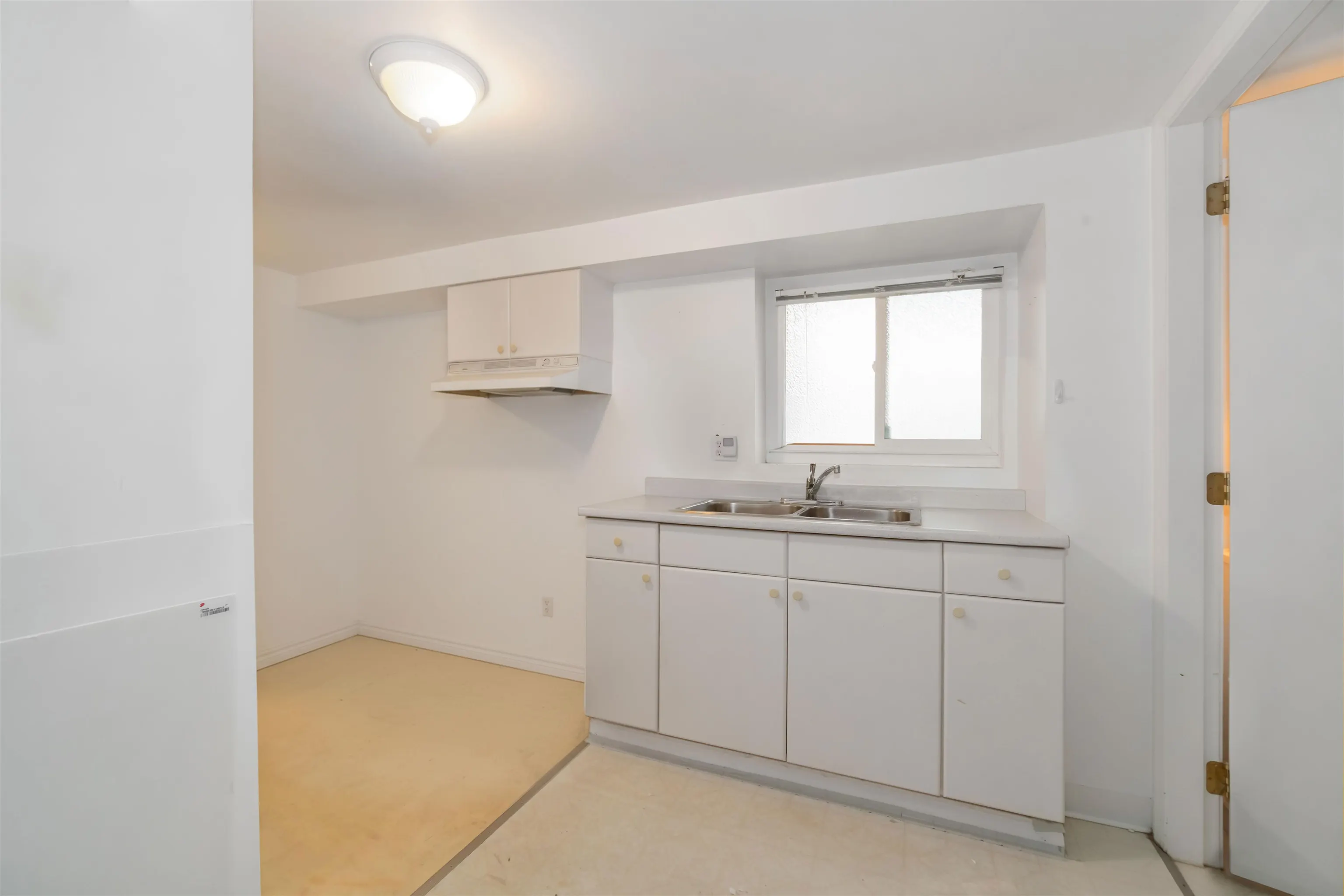 4037 Nithsdale Street