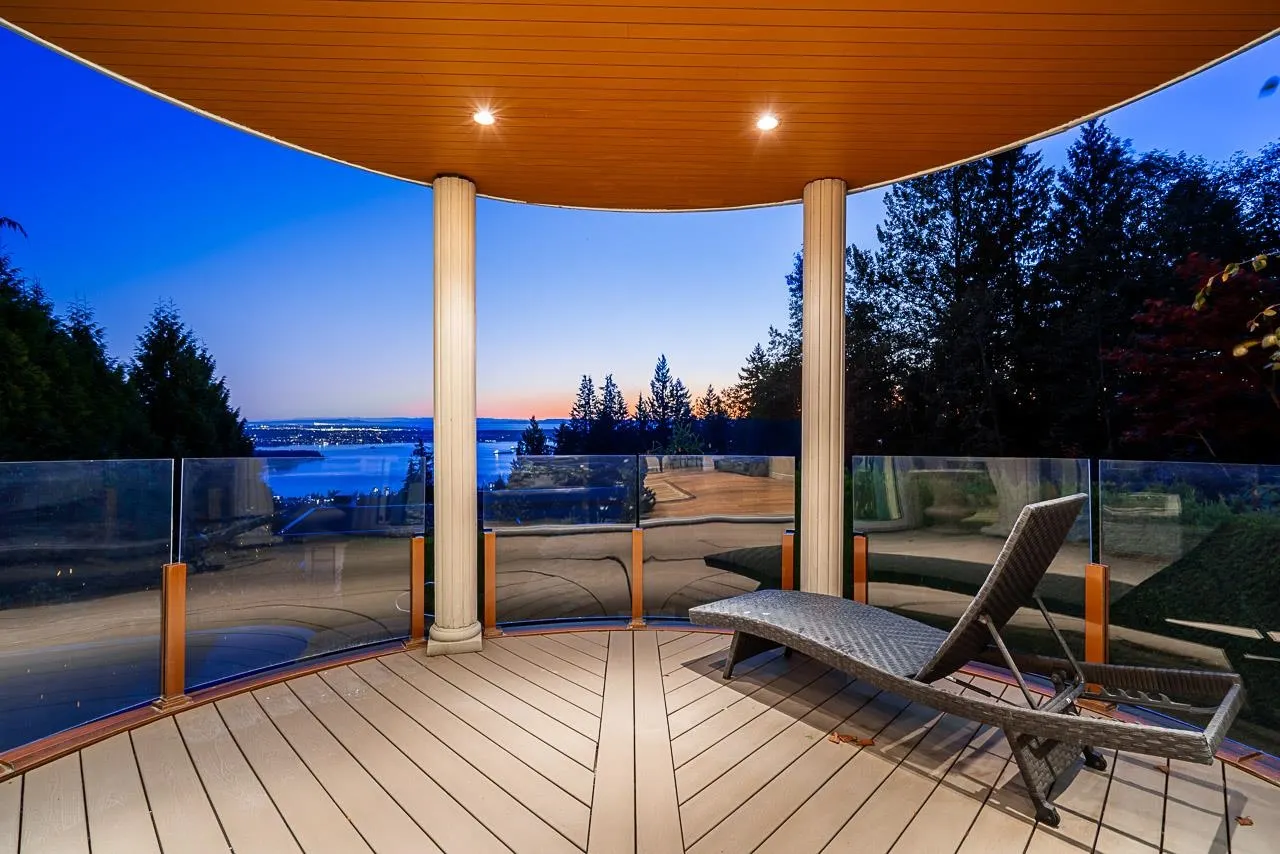 1562 Pinecrest Drive