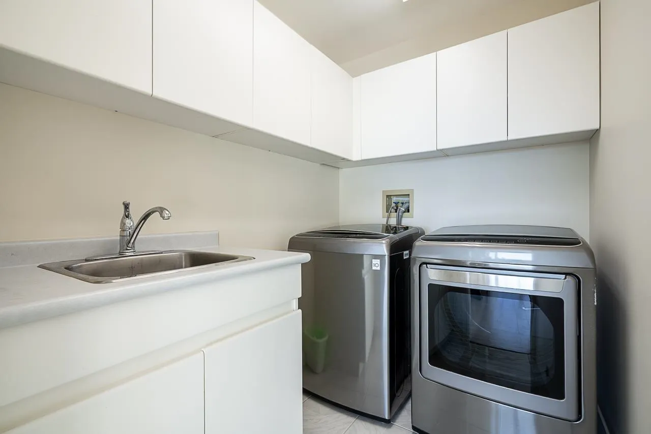 1562 Pinecrest Drive