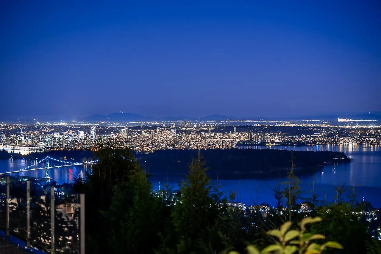 1562 Pinecrest Drive