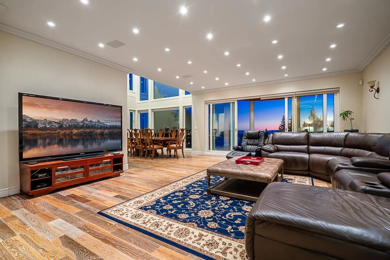 1562 Pinecrest Drive