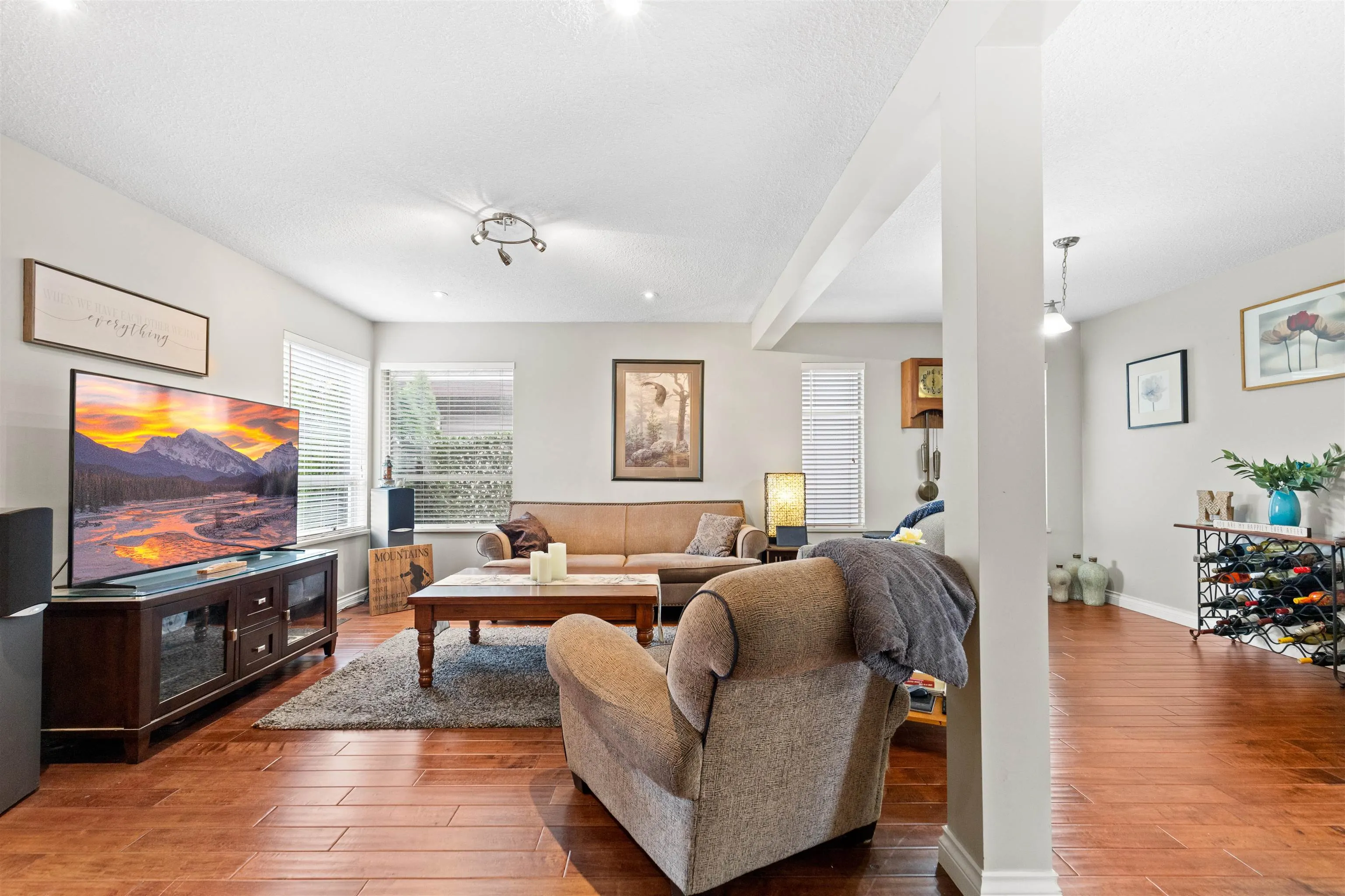 6196 Cottonwood Street