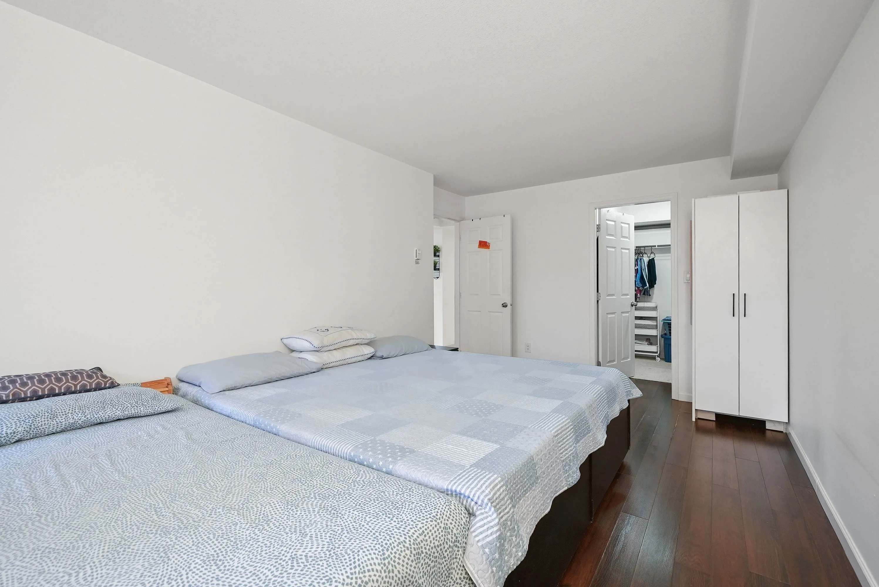 2 1383 Brunette Avenue