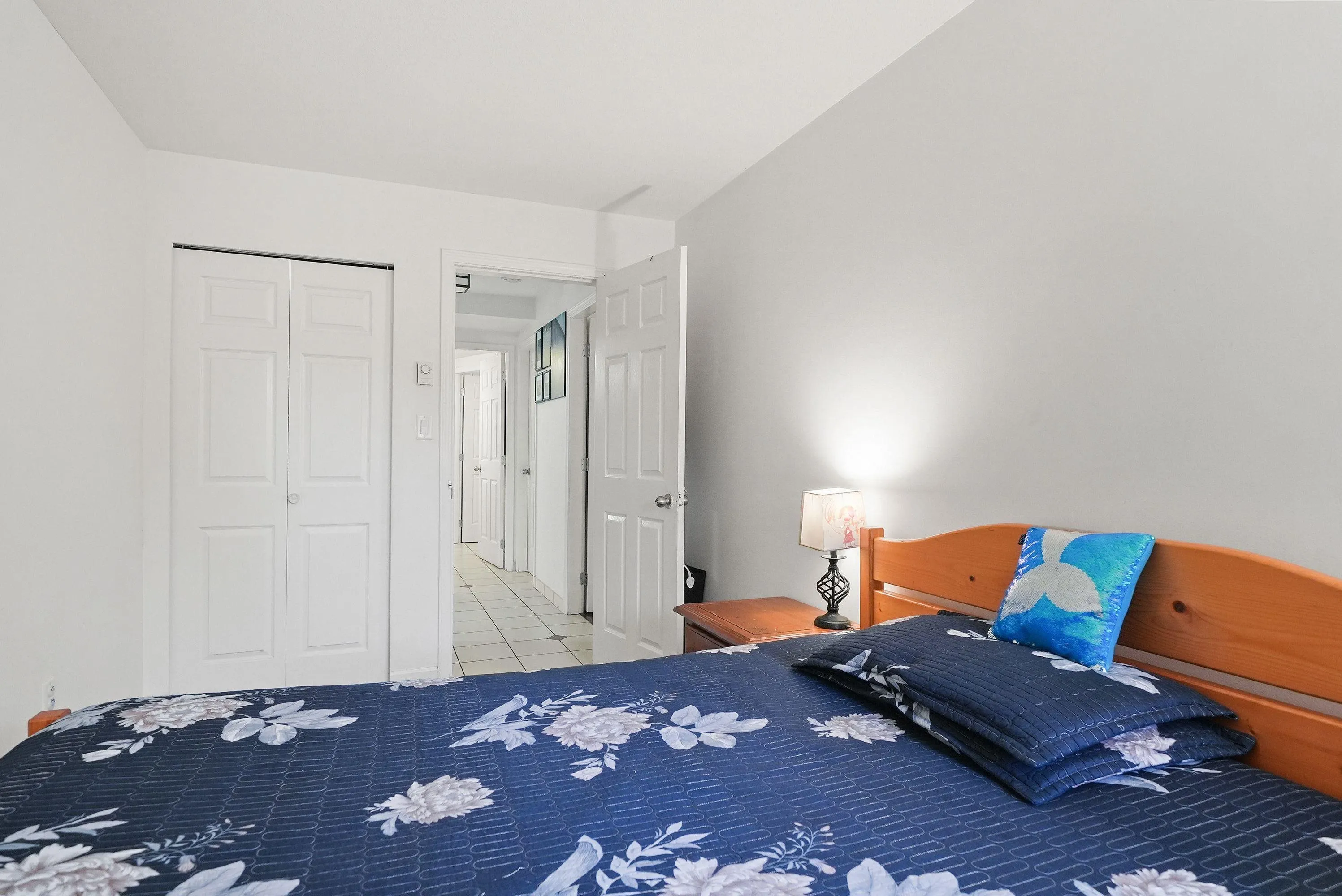 2 1383 Brunette Avenue