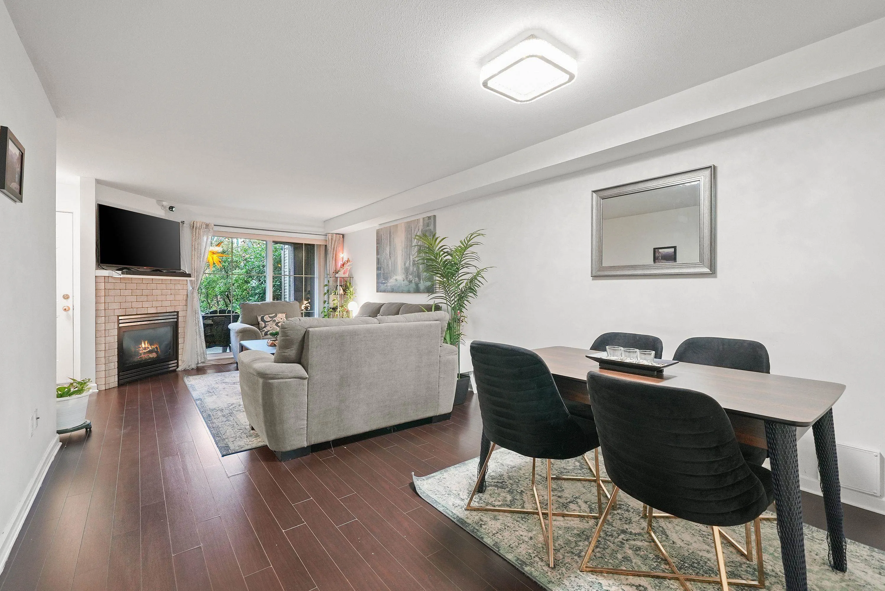 2 1383 Brunette Avenue