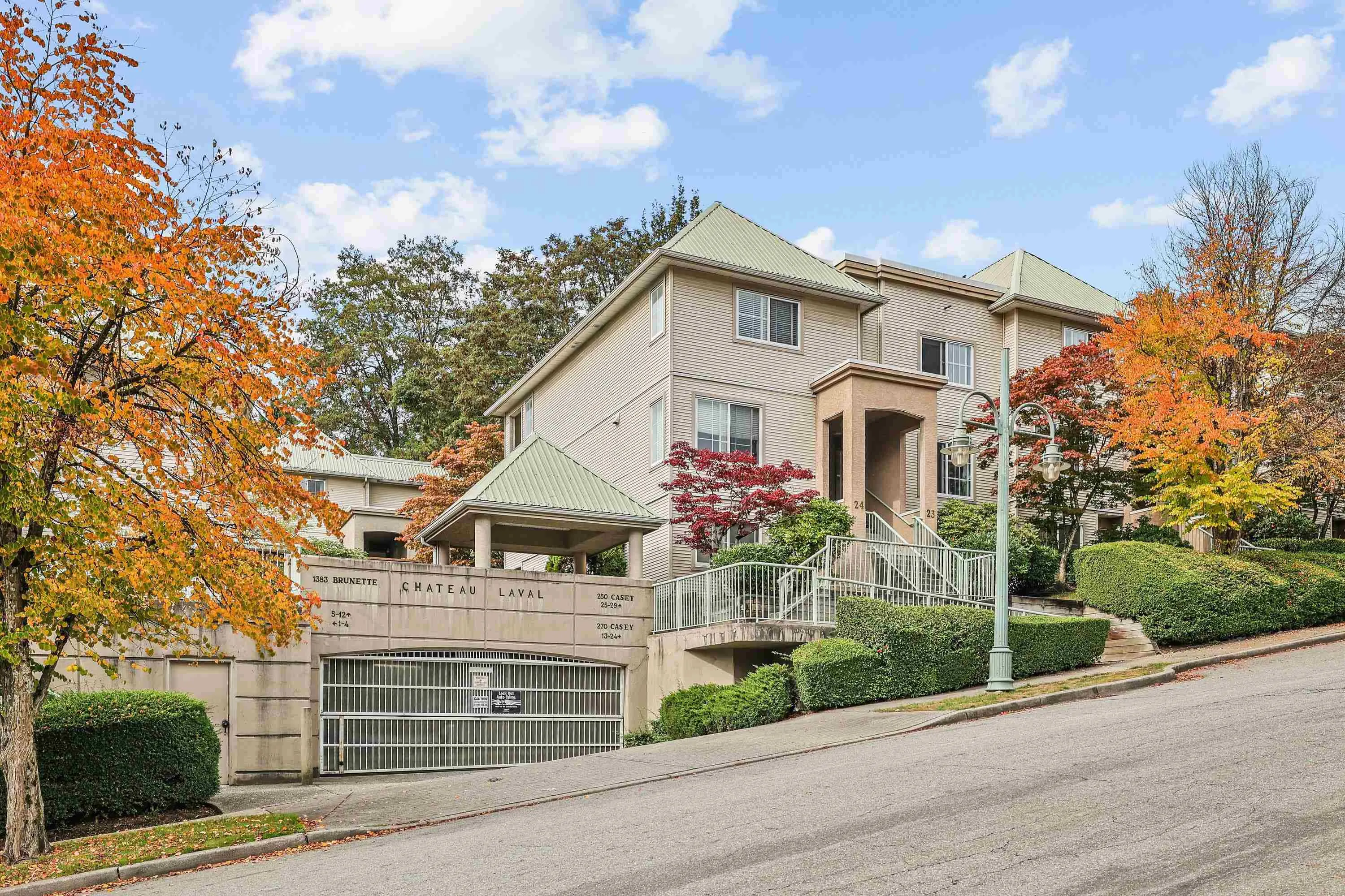 2 1383 Brunette Avenue