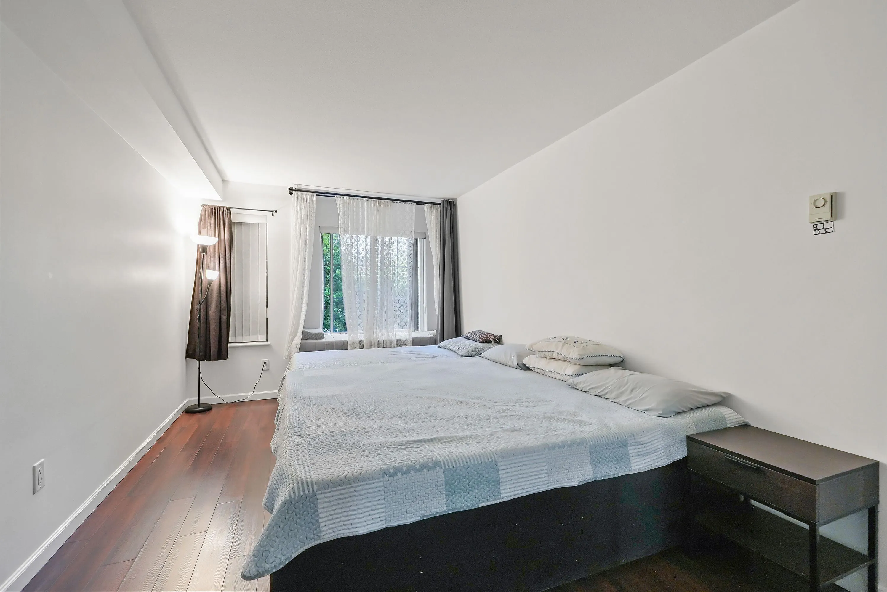 2 1383 Brunette Avenue