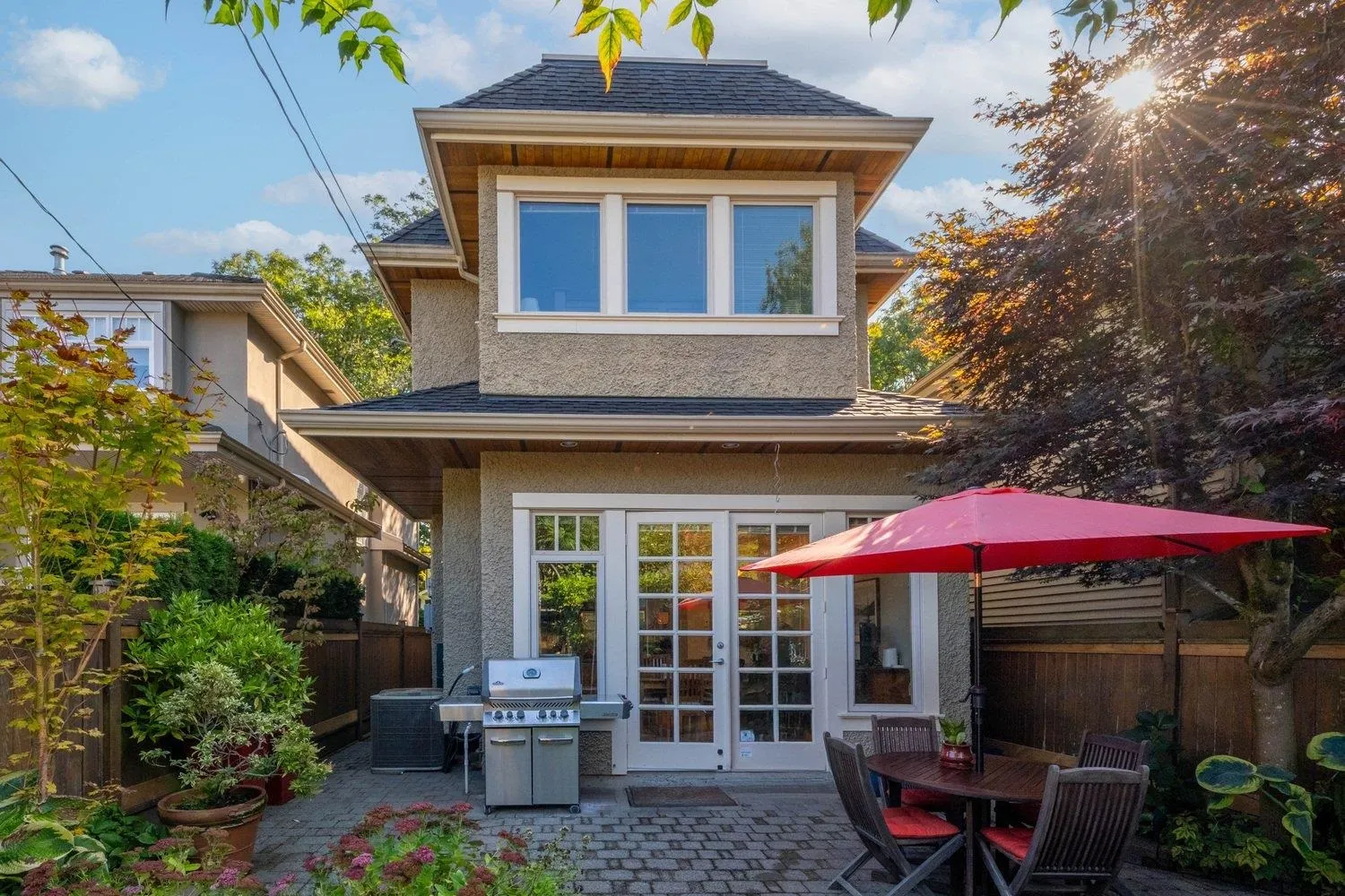 6677 Laburnum Street