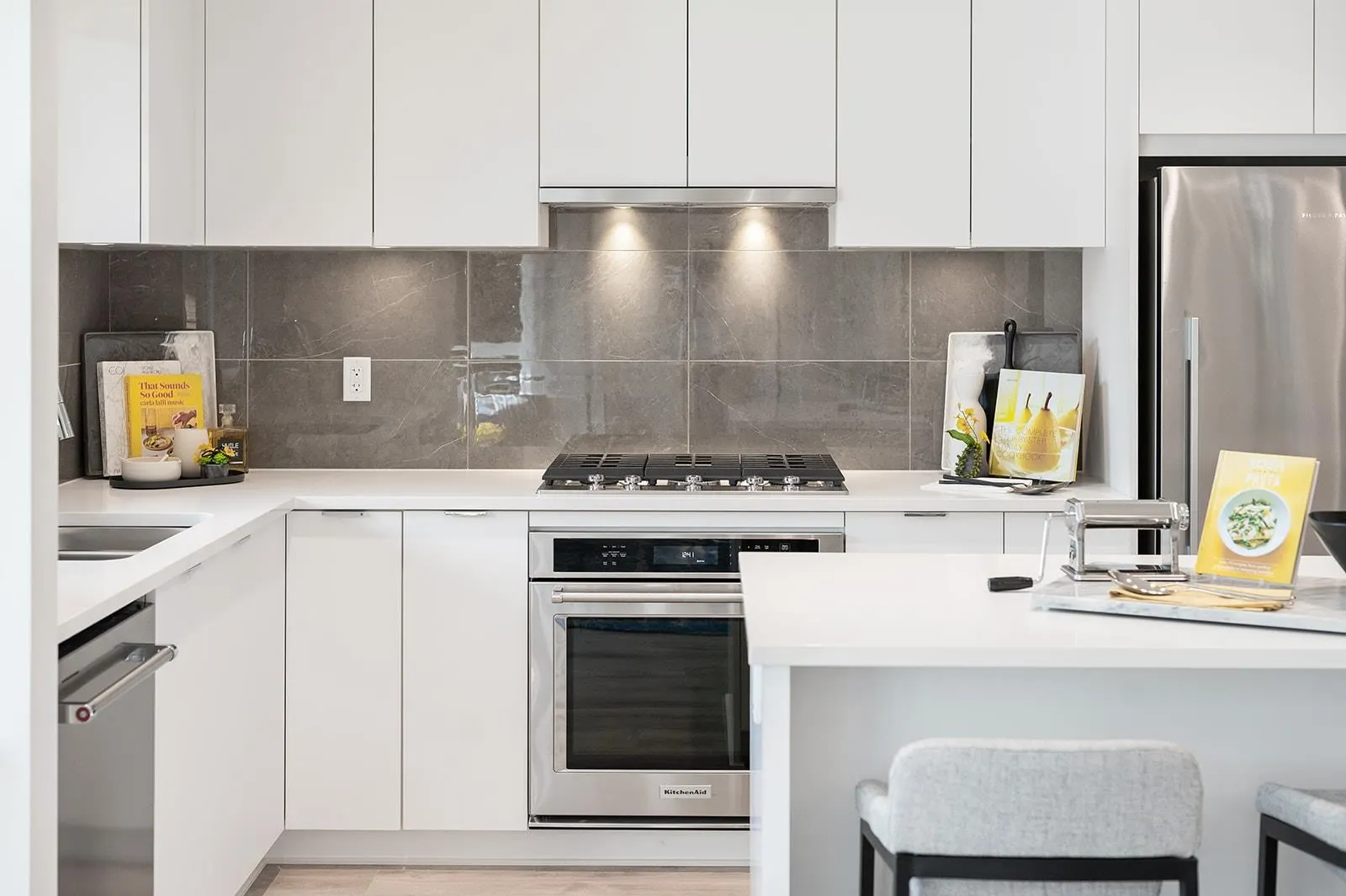 101 625 Cottonwood Avenue