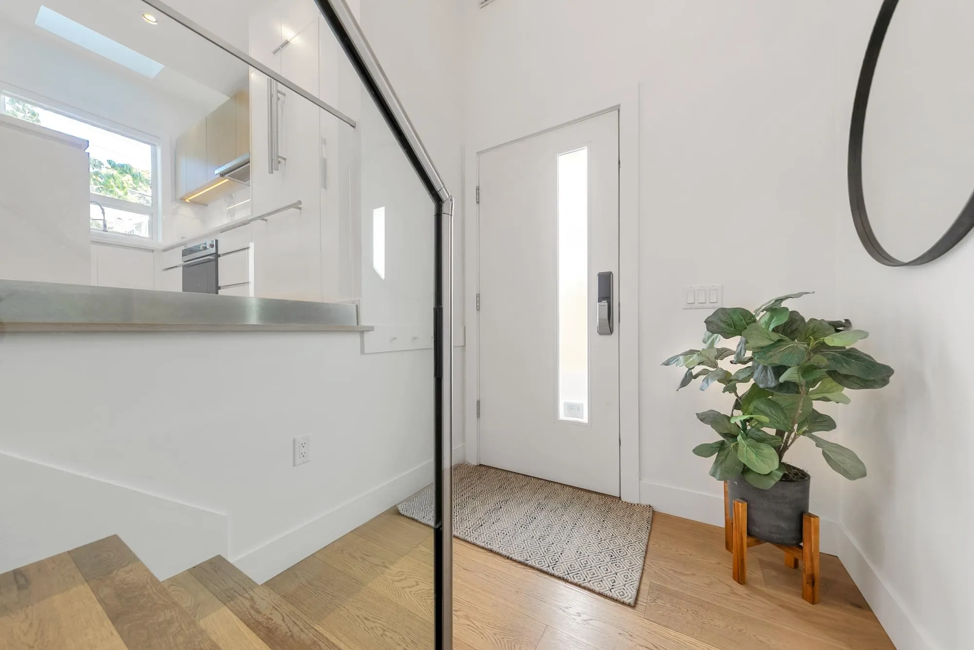 2431 W Broadway Street